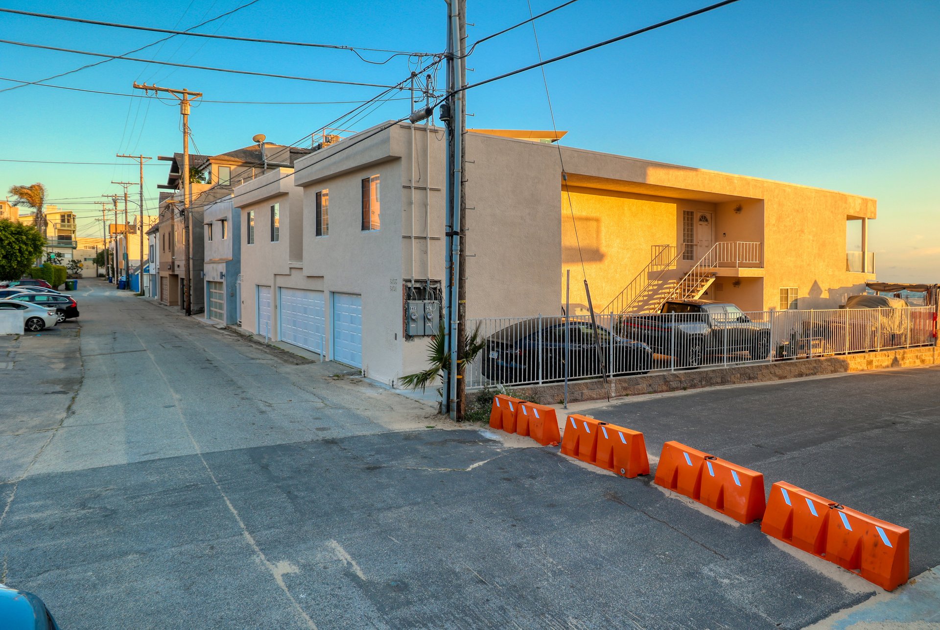 6401-6405 Ocean Front Walk