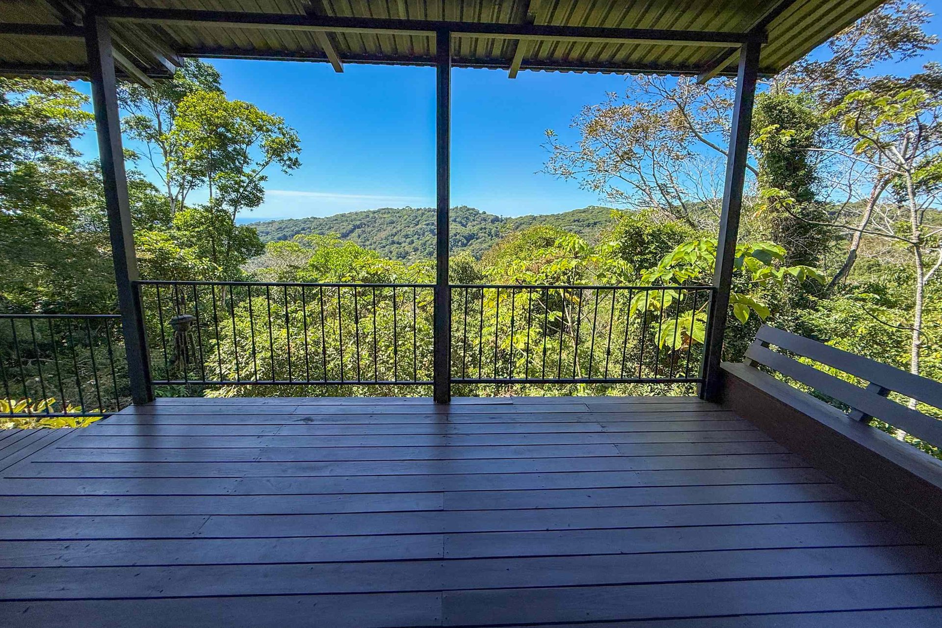 Totally Remodeled Coastal Jungle 2-Bedroom Sanctuary Home with Valley & Ocean Views in Lagunas above Dominical Costa Rica