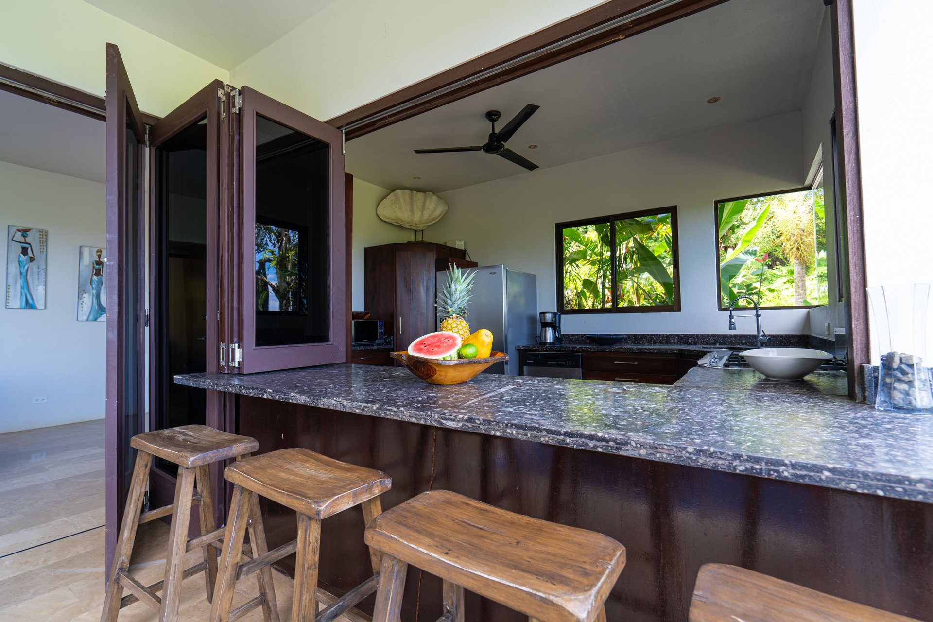 Stylish 4 bedroom home in the popular Dominicalito community, 7 minutes to the beach