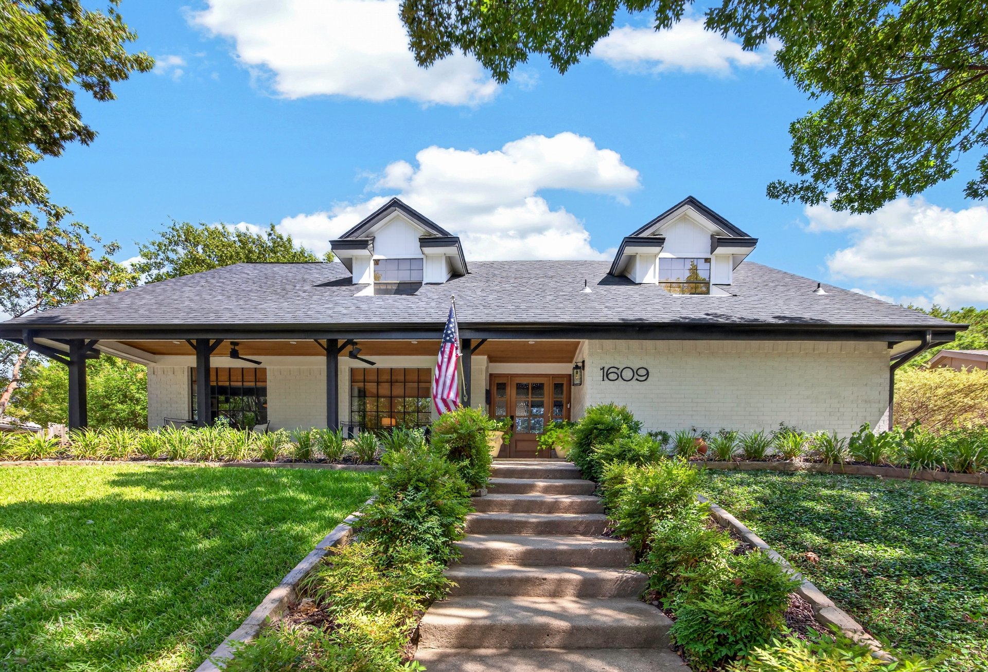 Fully Renovated Ridgmar Home