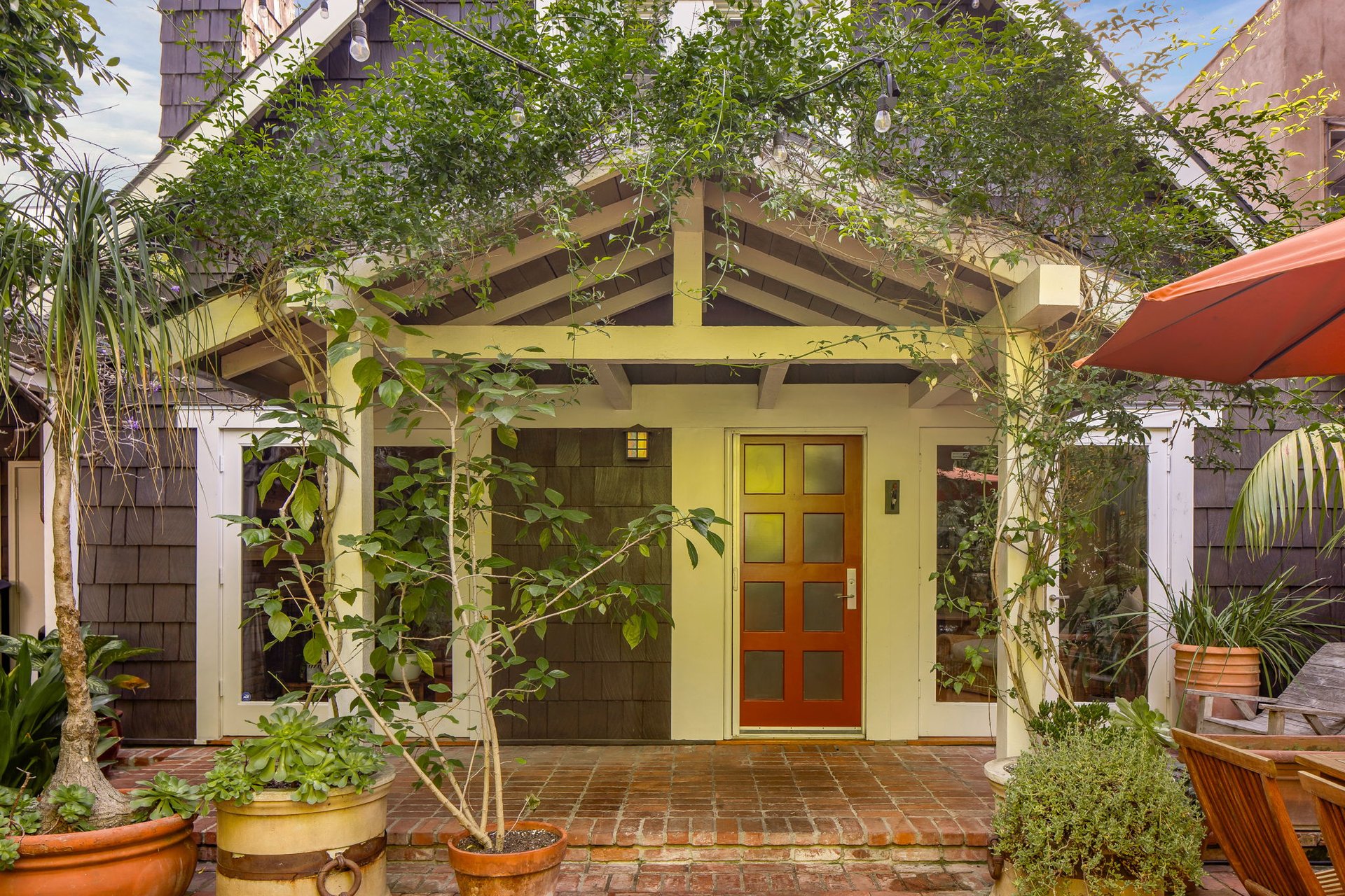2536 Beverley Ave, Santa Monica 