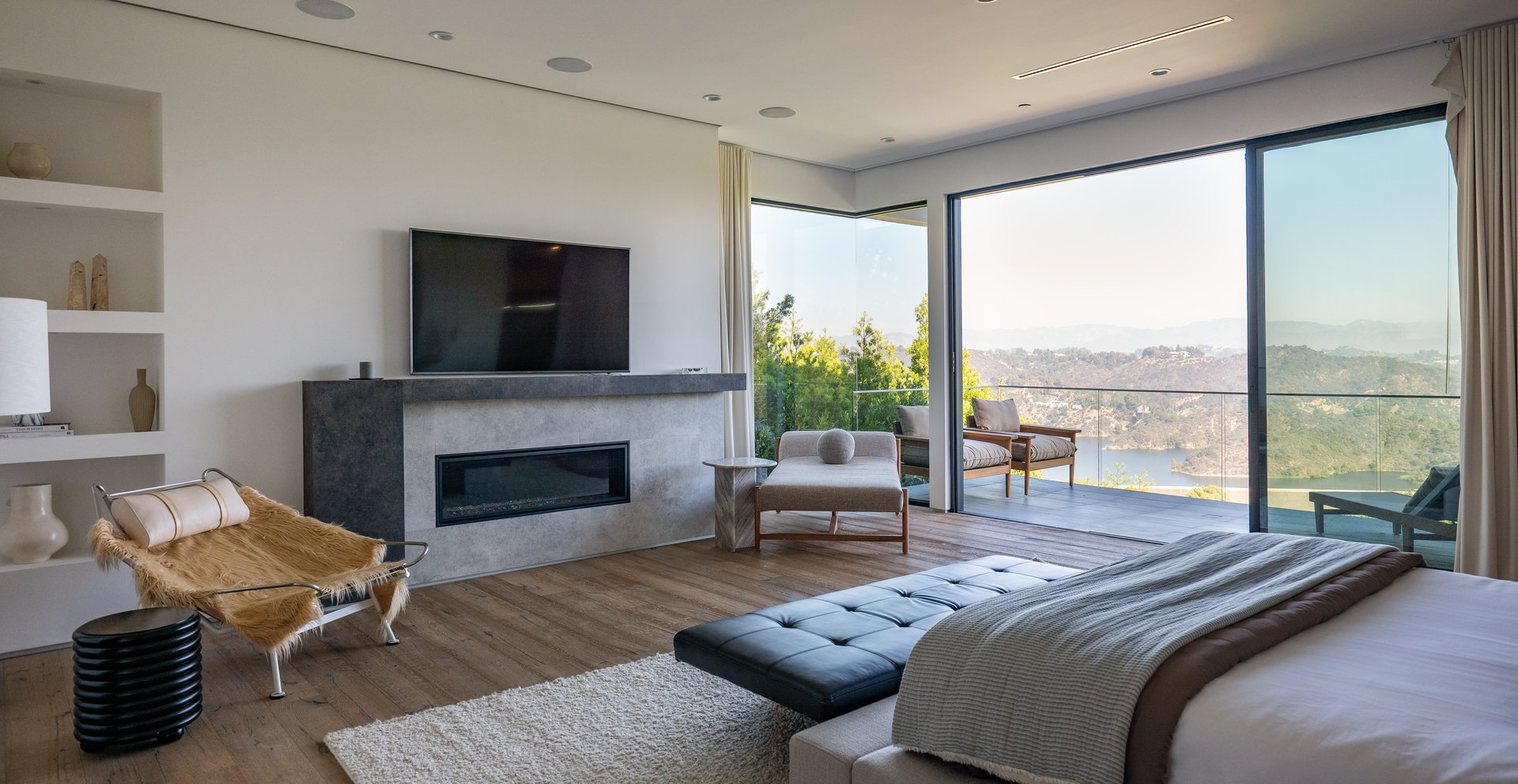 1632 Stradella Rd