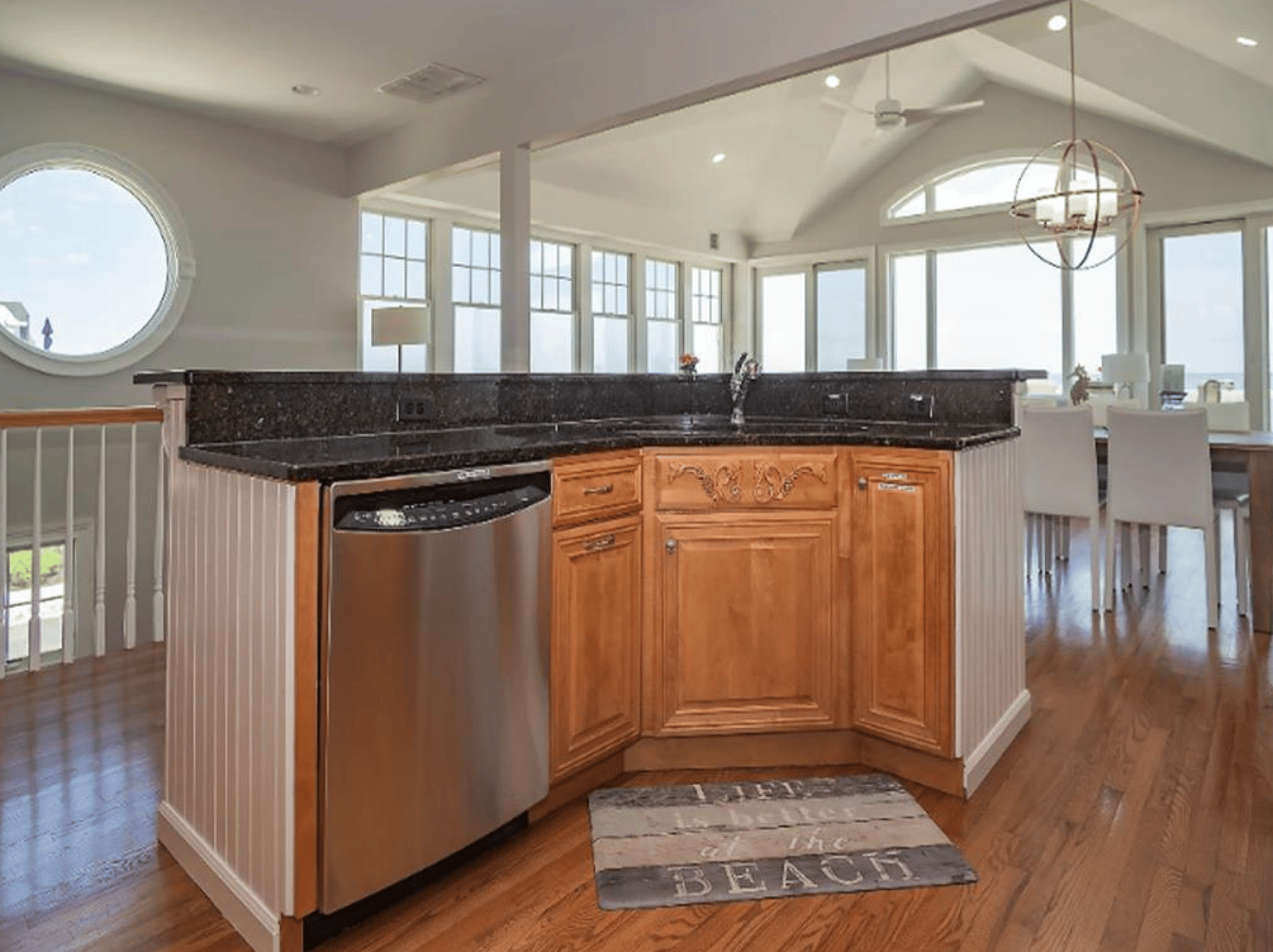 12 E Gloucester Avenue, Harvey Cedars