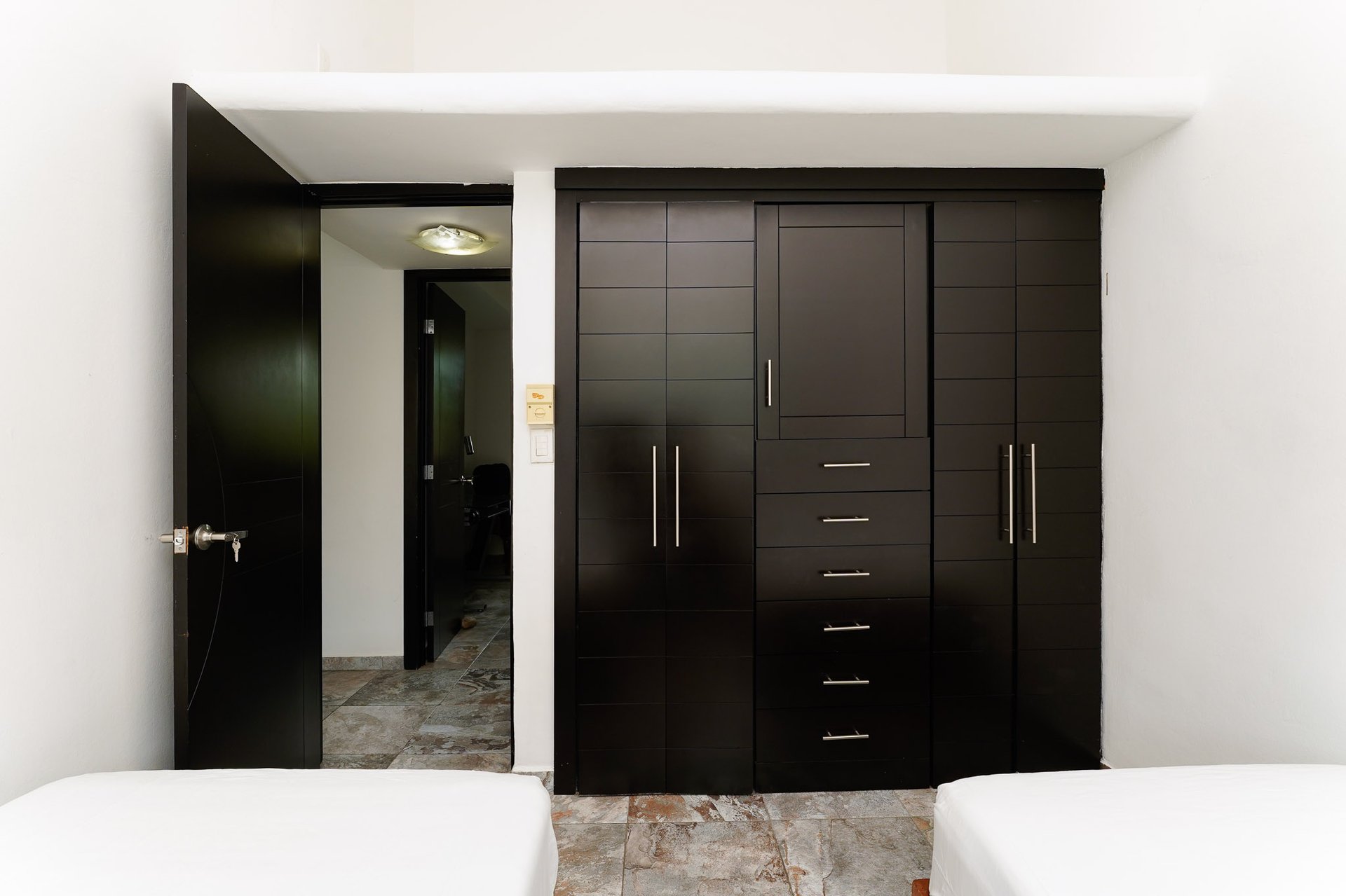 2 Bedroom, Condo, Mirador #6