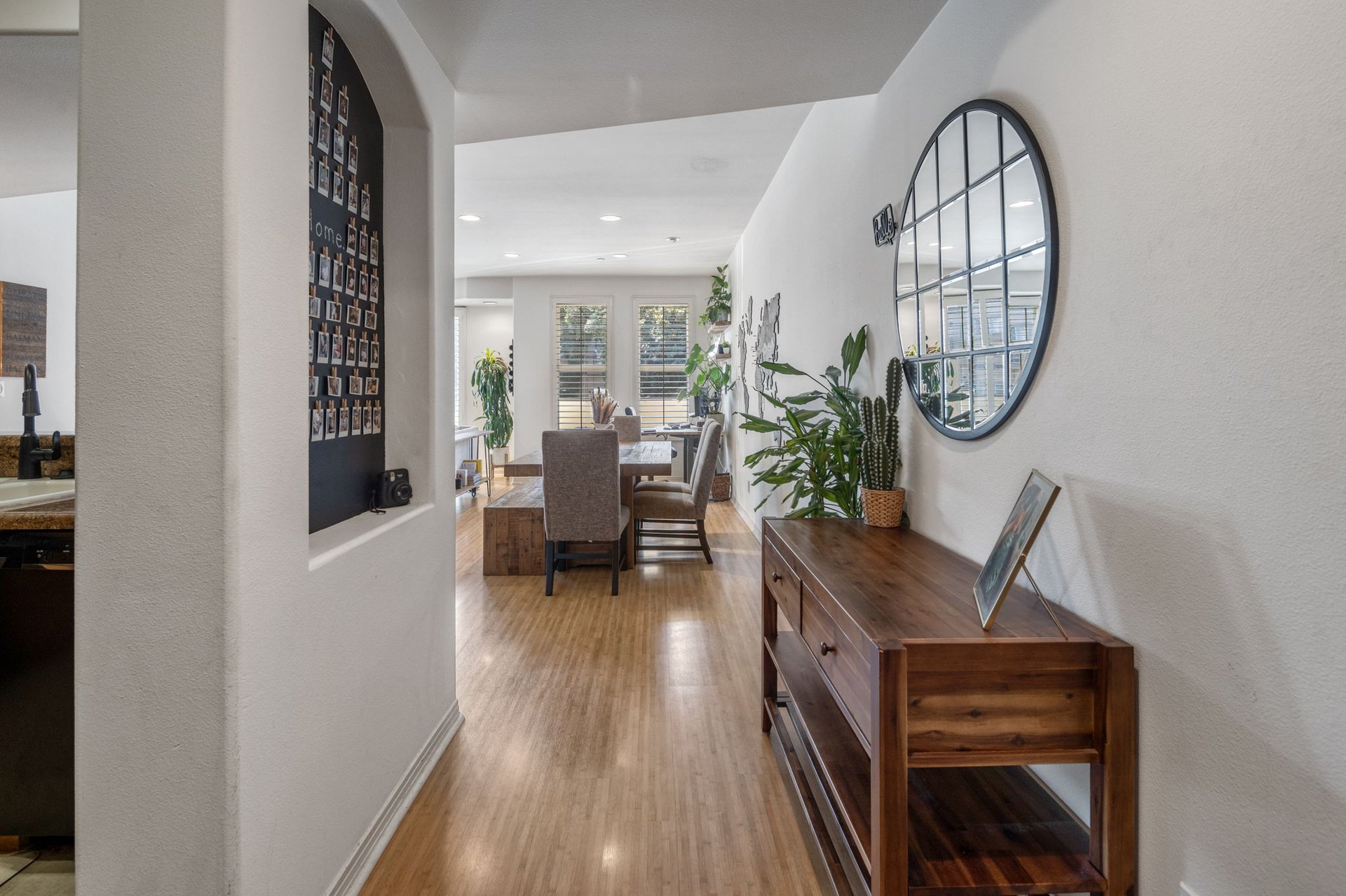 4400 Cartwright Ave Unit: 102, Toluca Lake