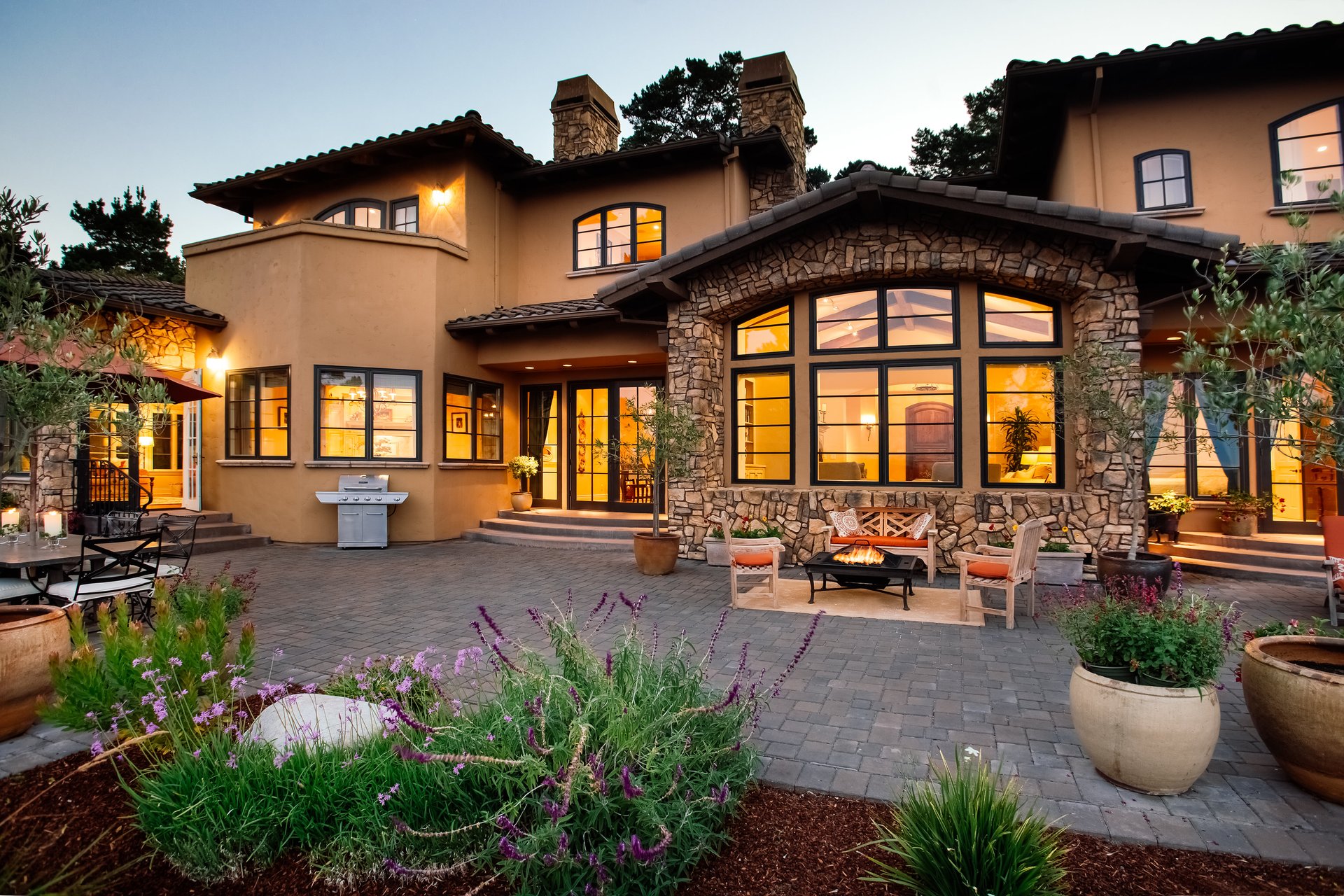 7410 Alturas Court, Monterey