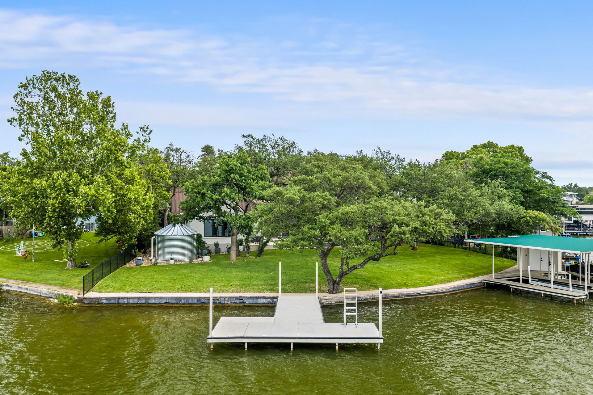 1131 N Shorewood Drive