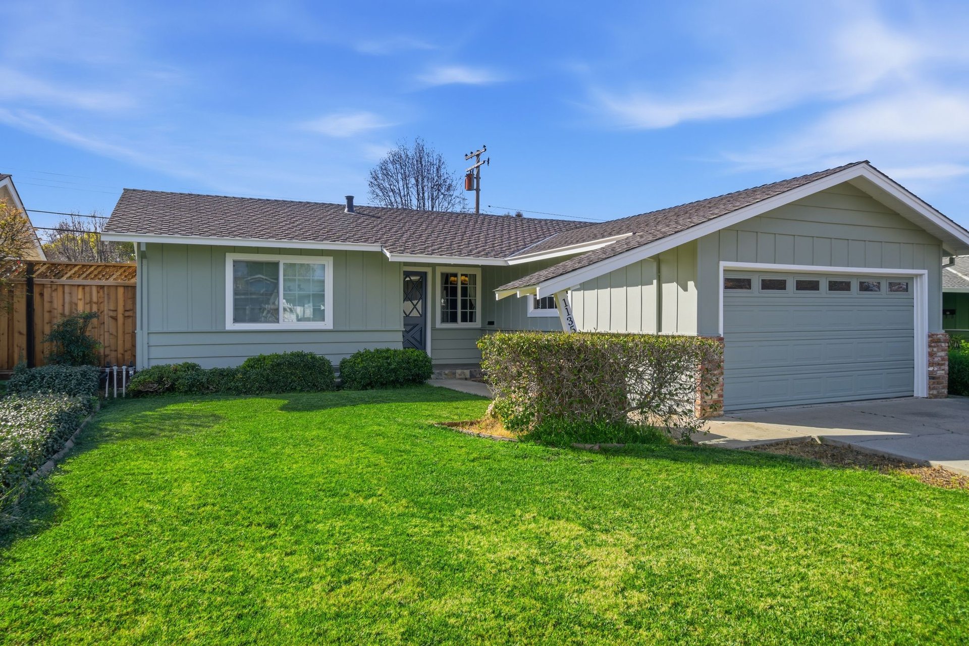 1135 Greenbriar Ave
