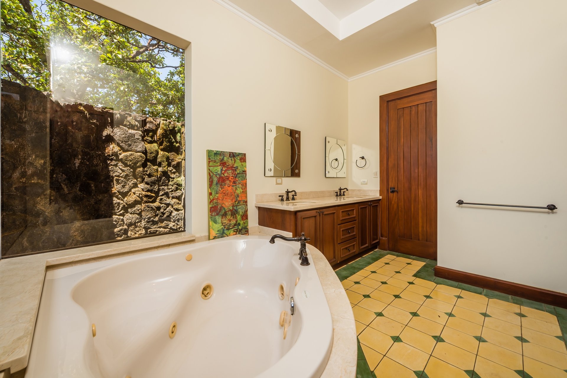 Casa Miraflores, Reserva De Golf #94 | Welcome to Casa Miraflores, an exquisite colonial-style estate home located in Hacienda Pinilla!