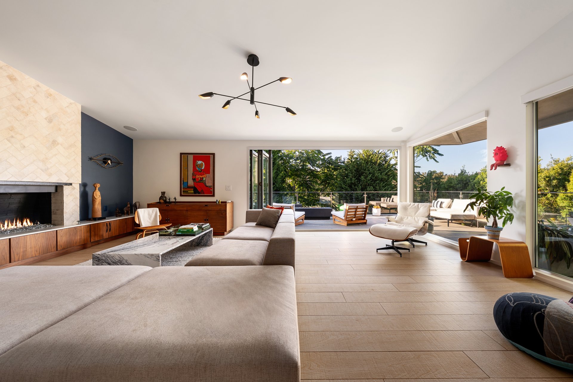 279 Mabery Rd, Santa Monica