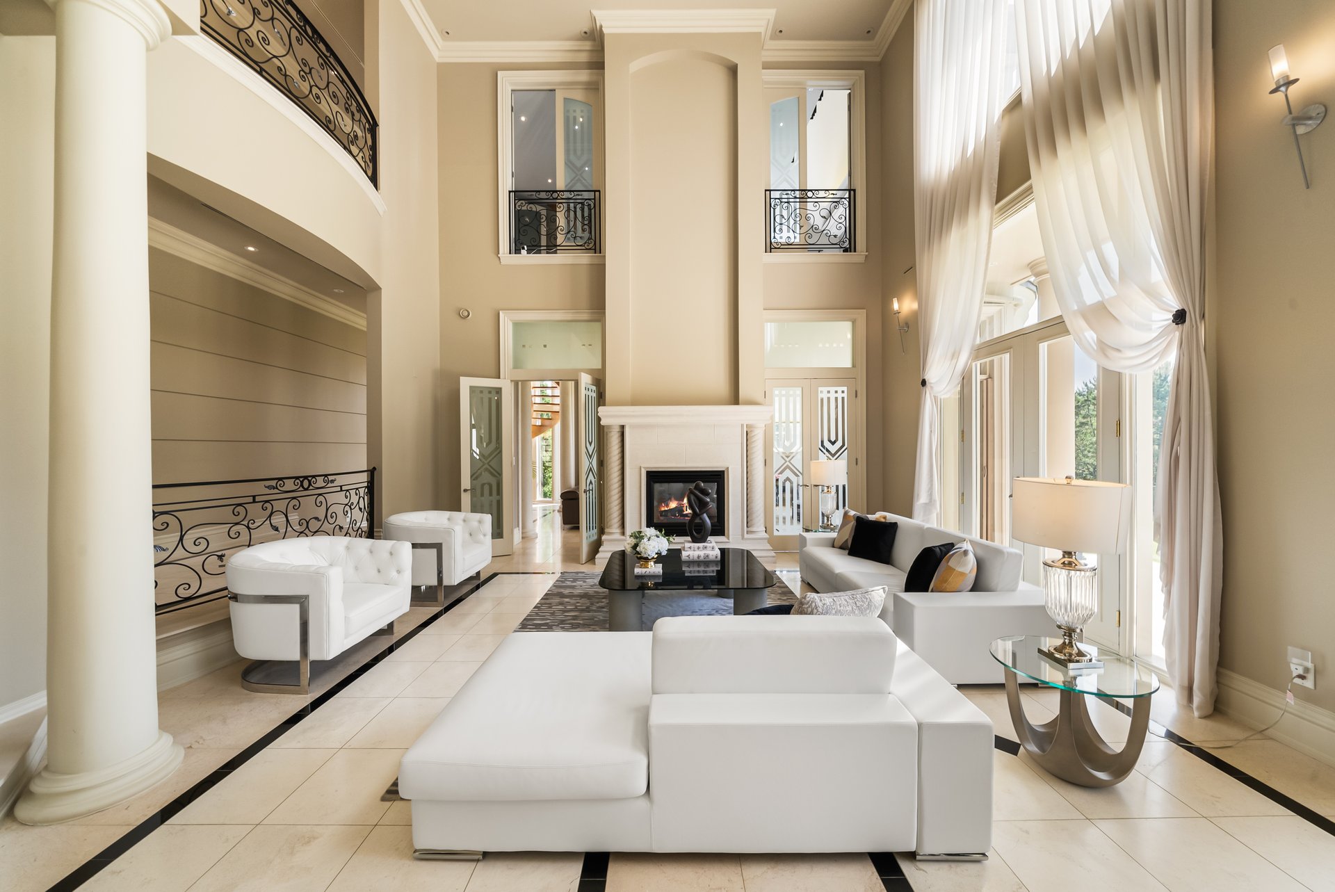 The Grand Palazzo Cachet