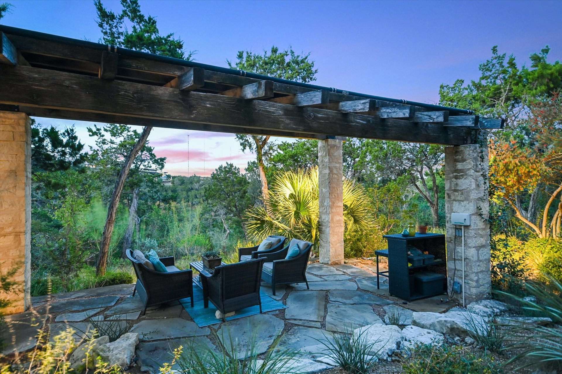 698 Windsong Trail