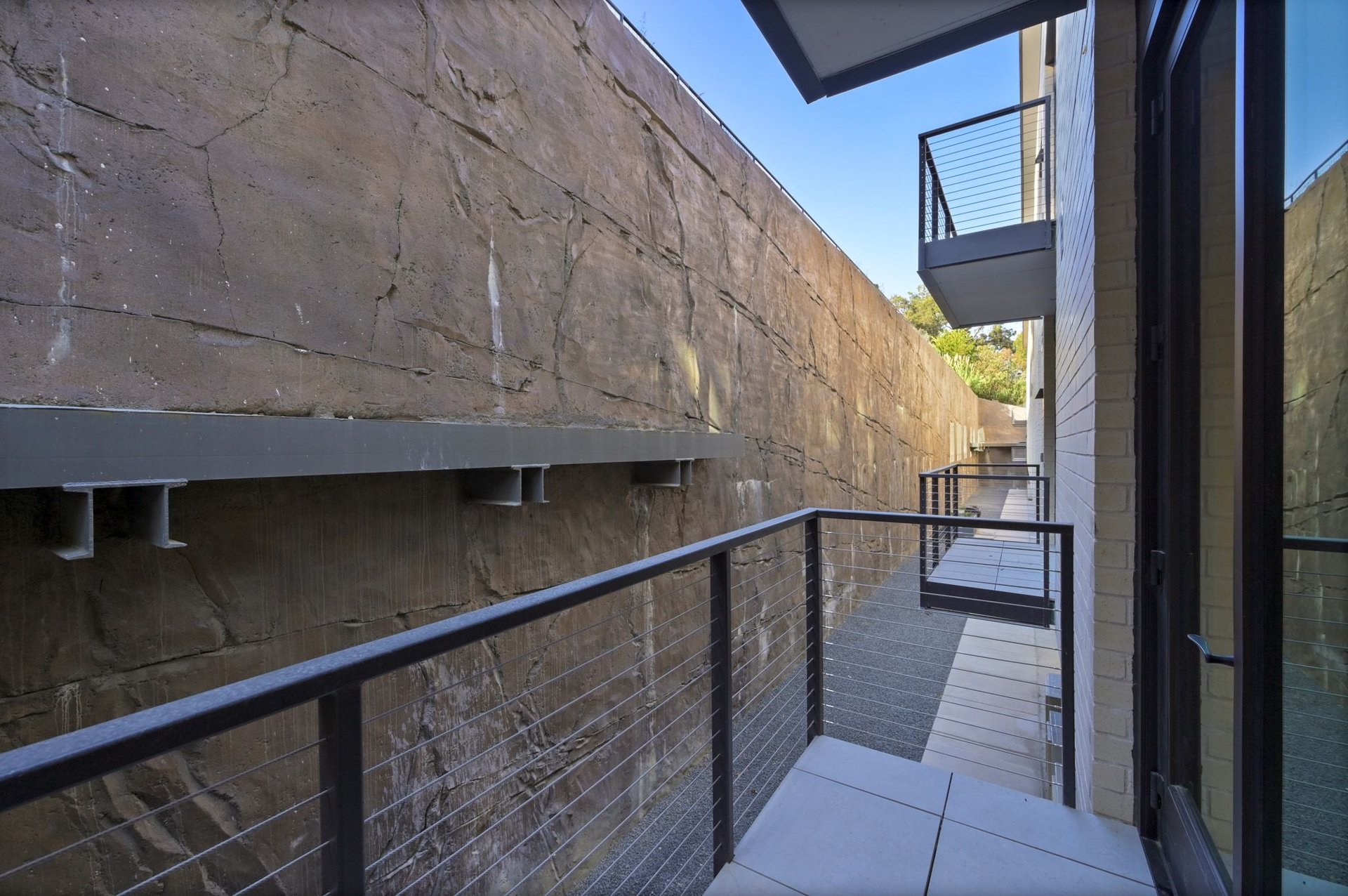 1006 Baylor Street #201