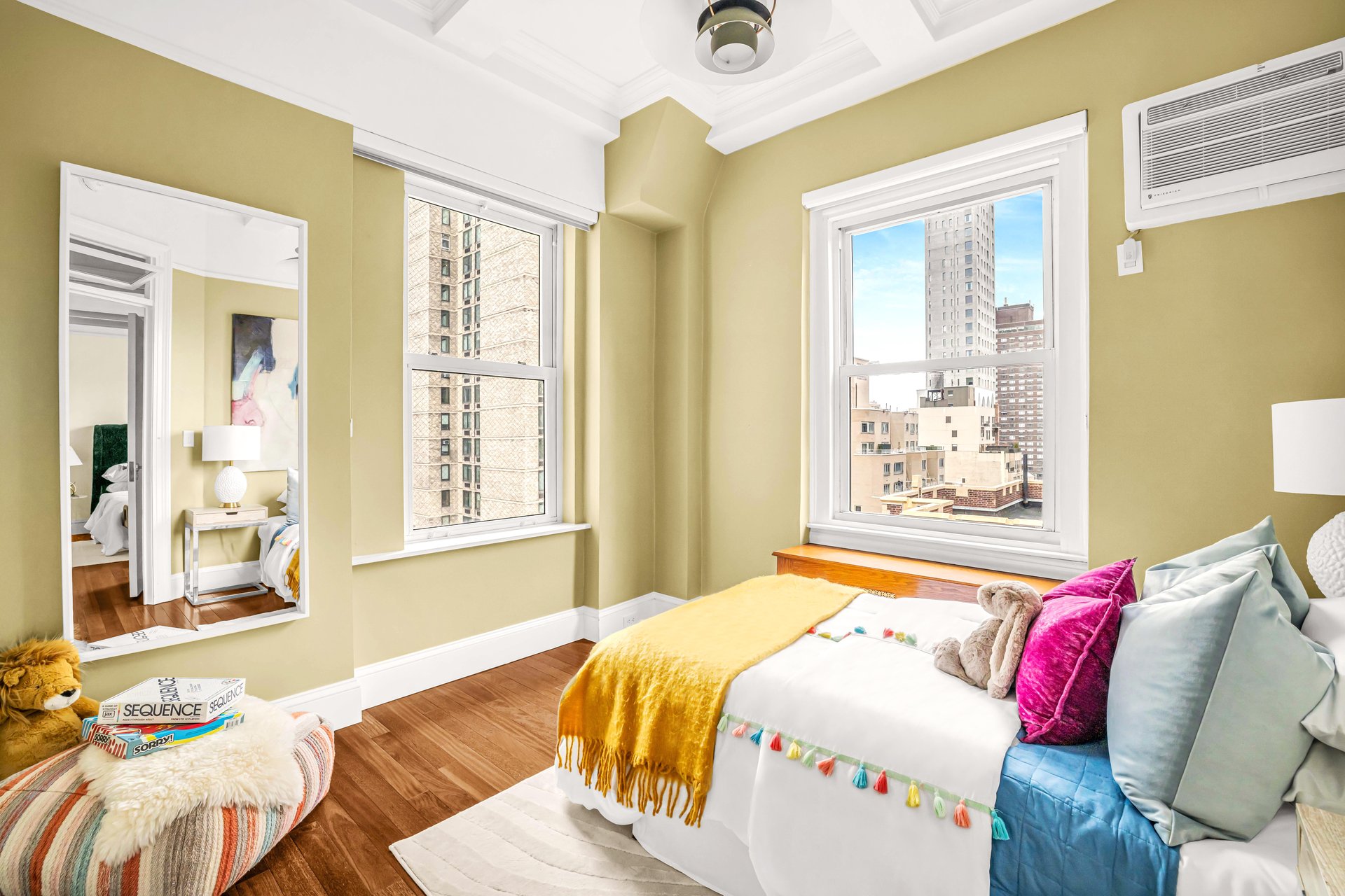 1049 Park Avenue