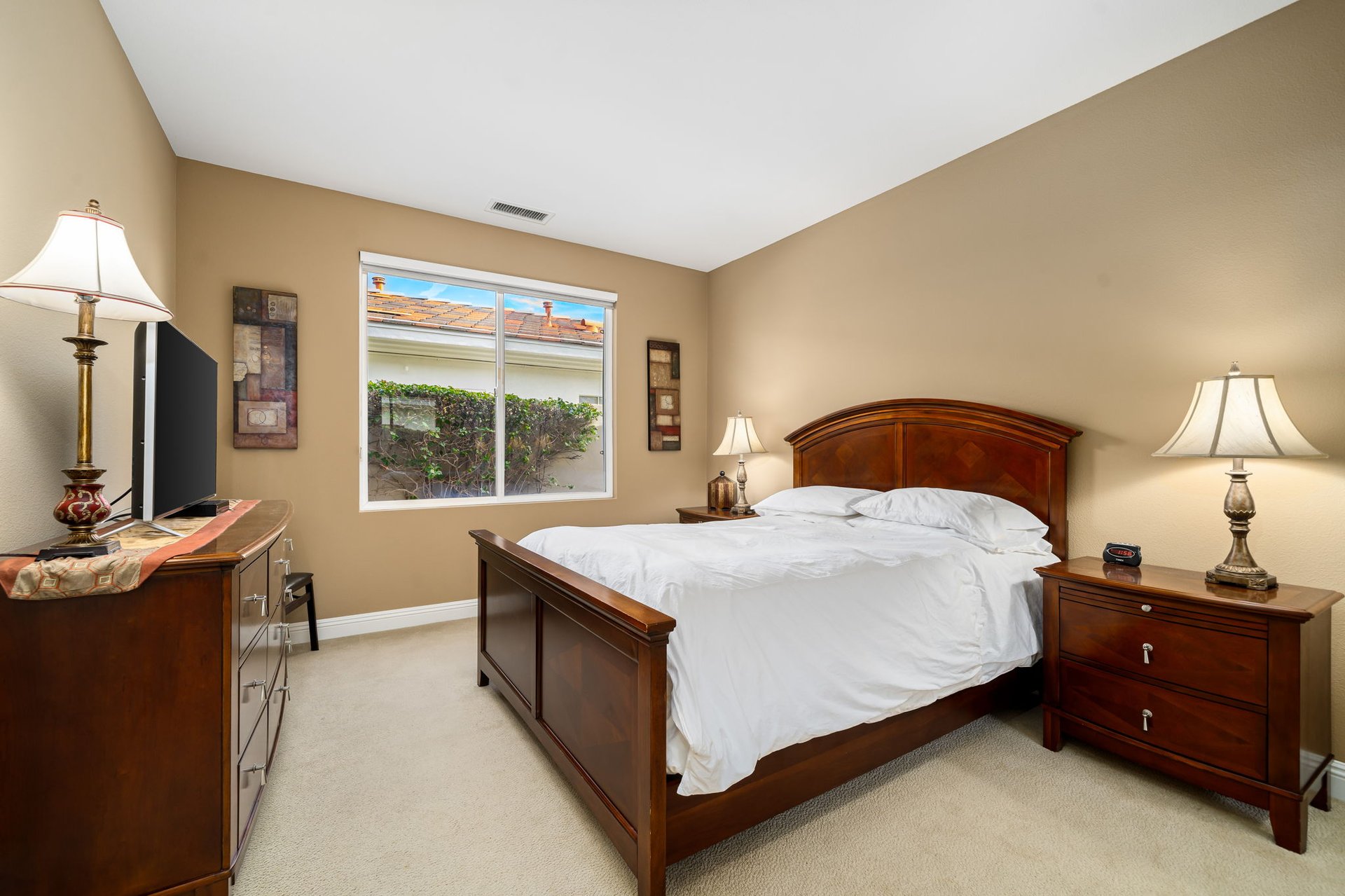  620 Hawk Hill Trl