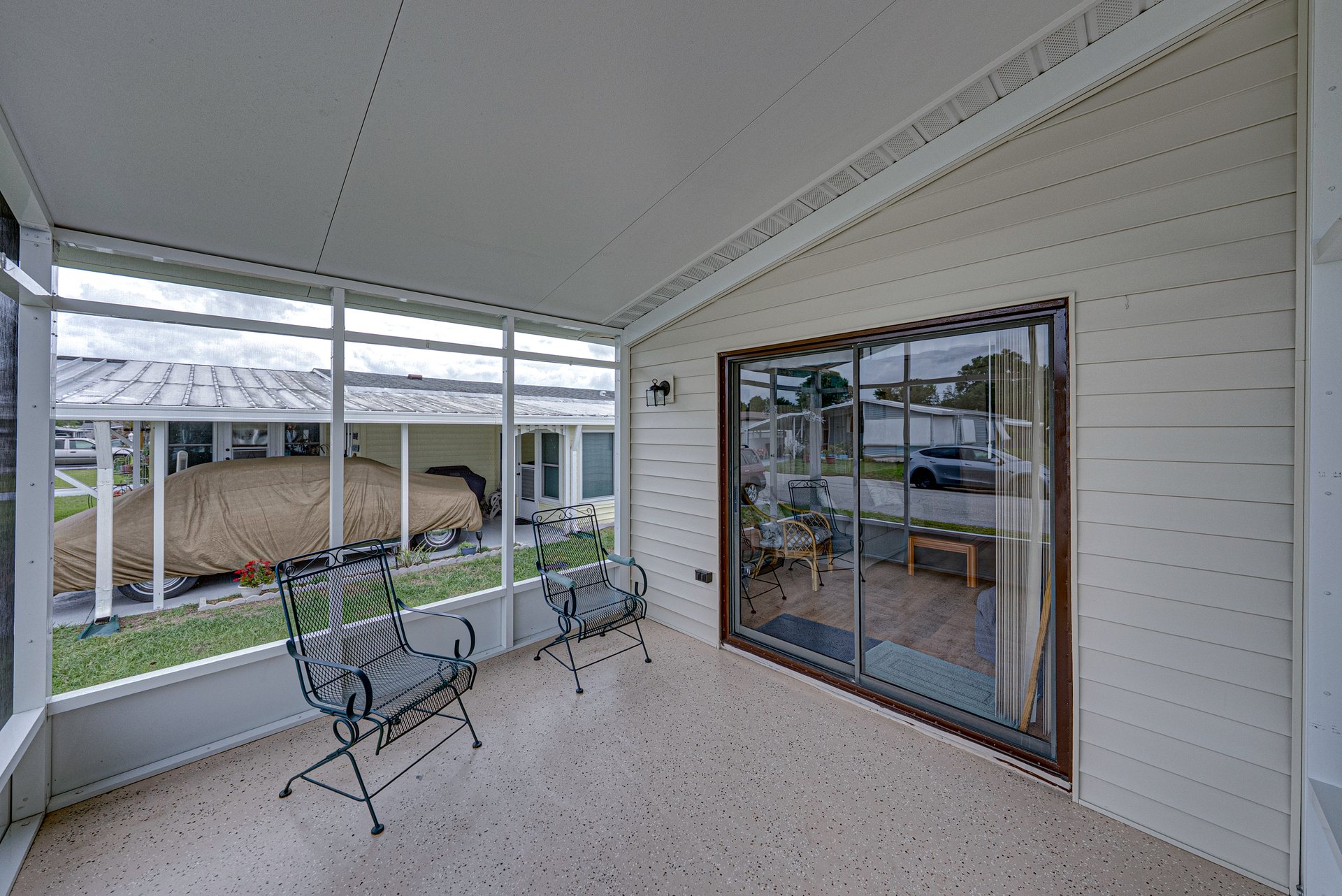 35116 COLONY HILLS DR