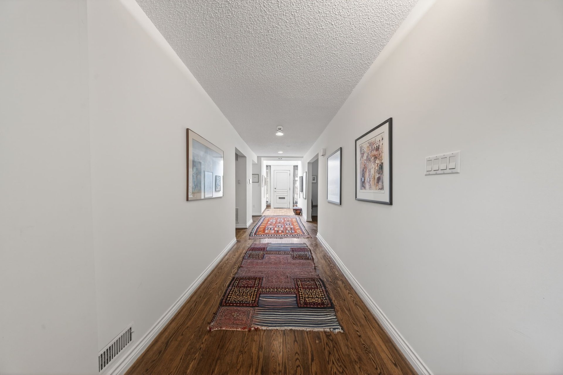 SOLD: Luxurious Country Living In The City