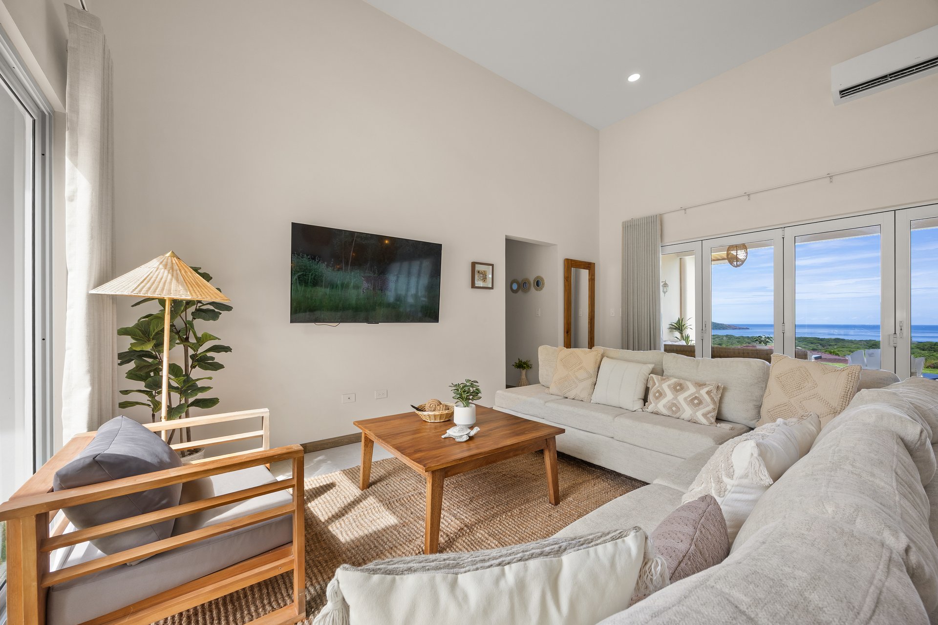 Dos Ríos 29 | Brand-New Ocean & Mountain View Home