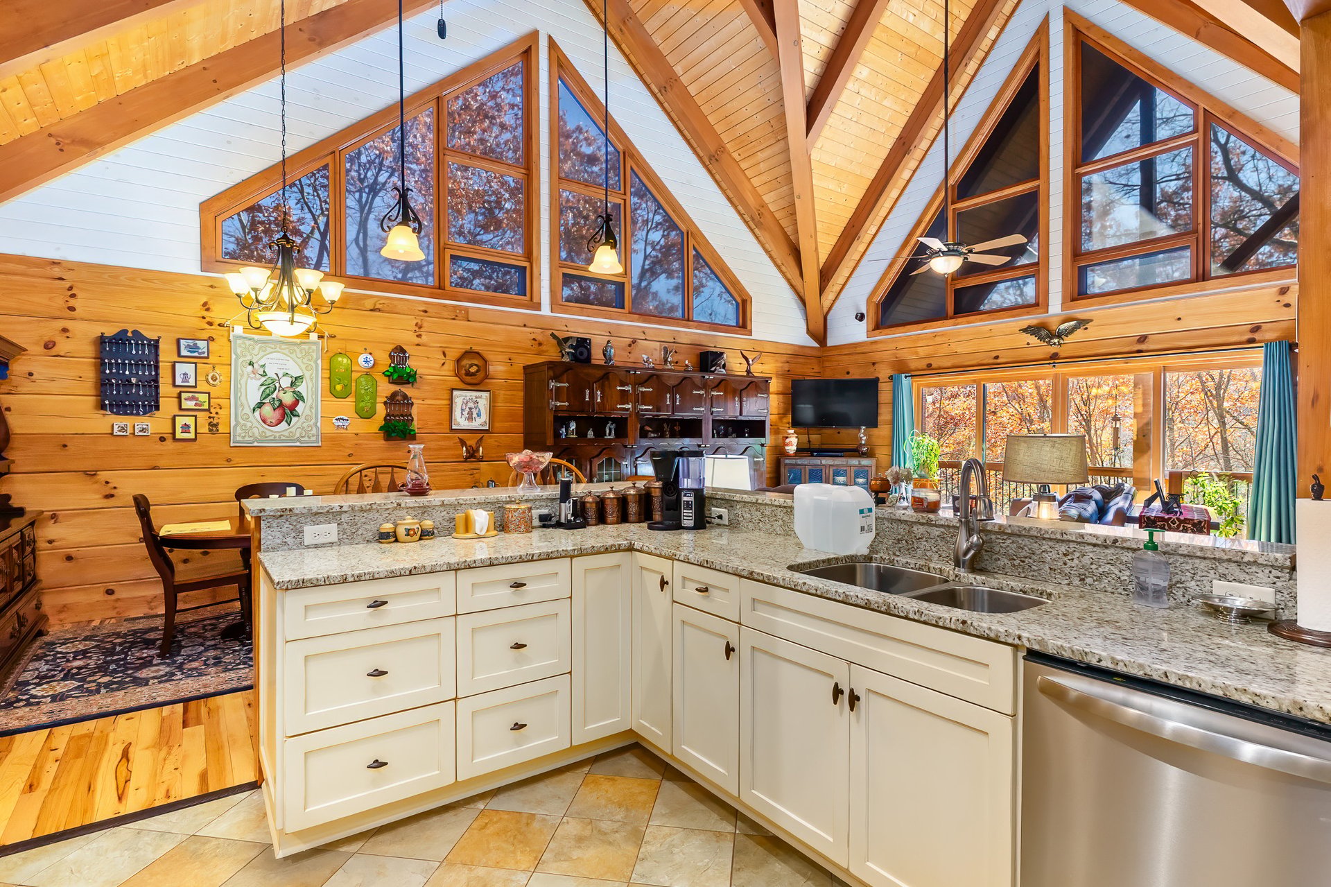 151 Diamond Falls Boulevard