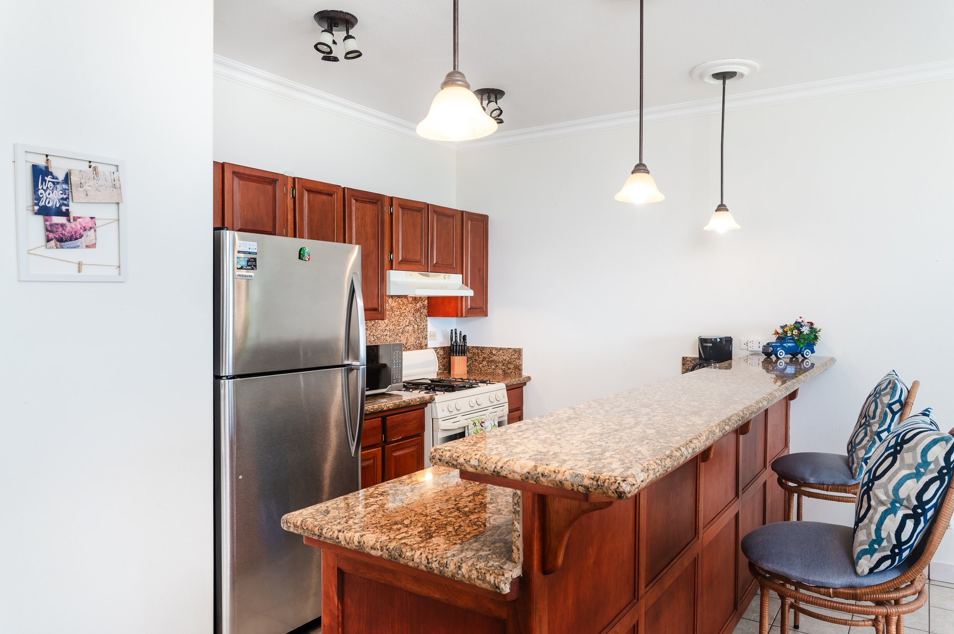 Pacific Beach 4 | Adorable 2 Bedroom 2 Bathroom Beachfront Condo in Playa Potrero!