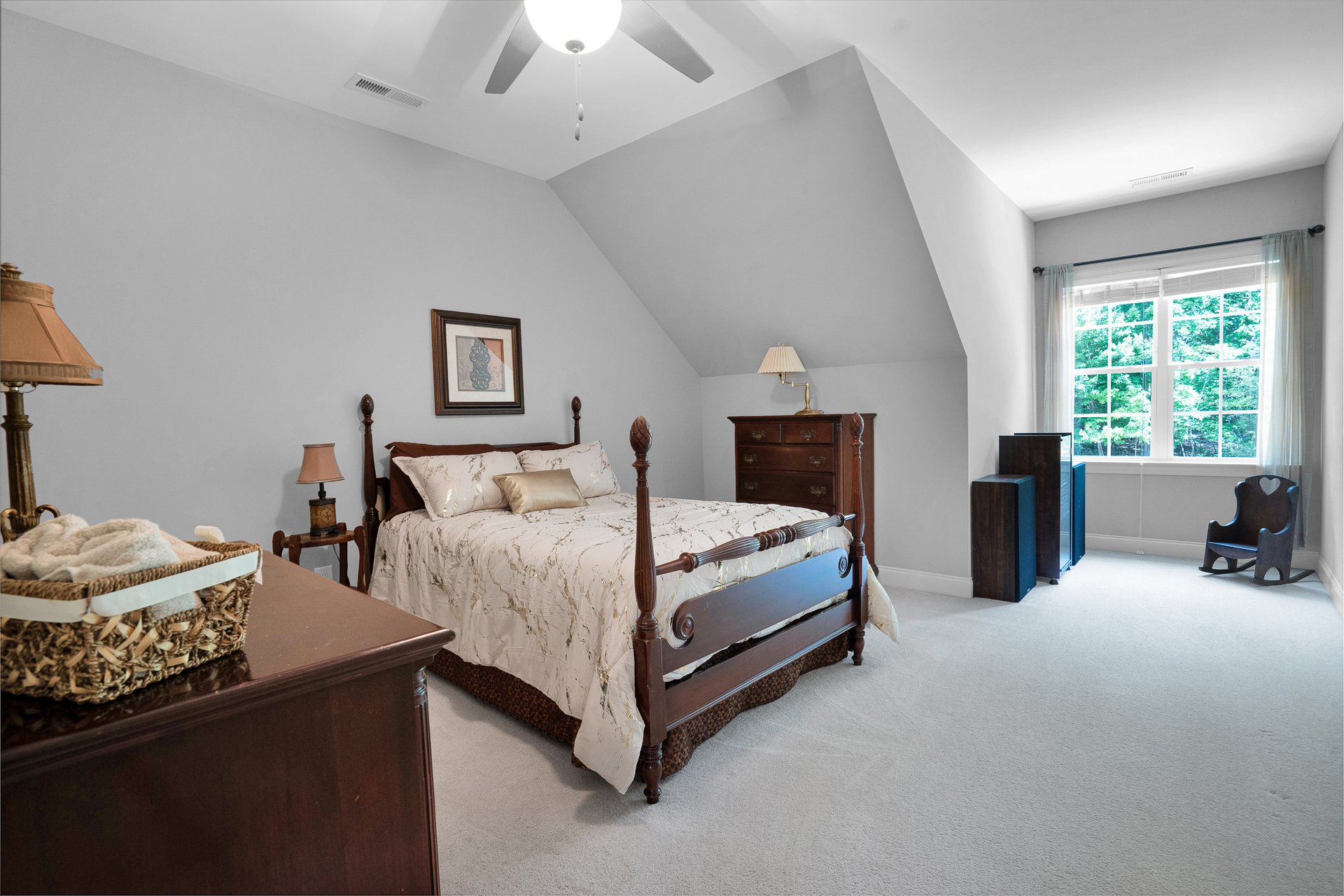 216 Colonial Ridge Drive