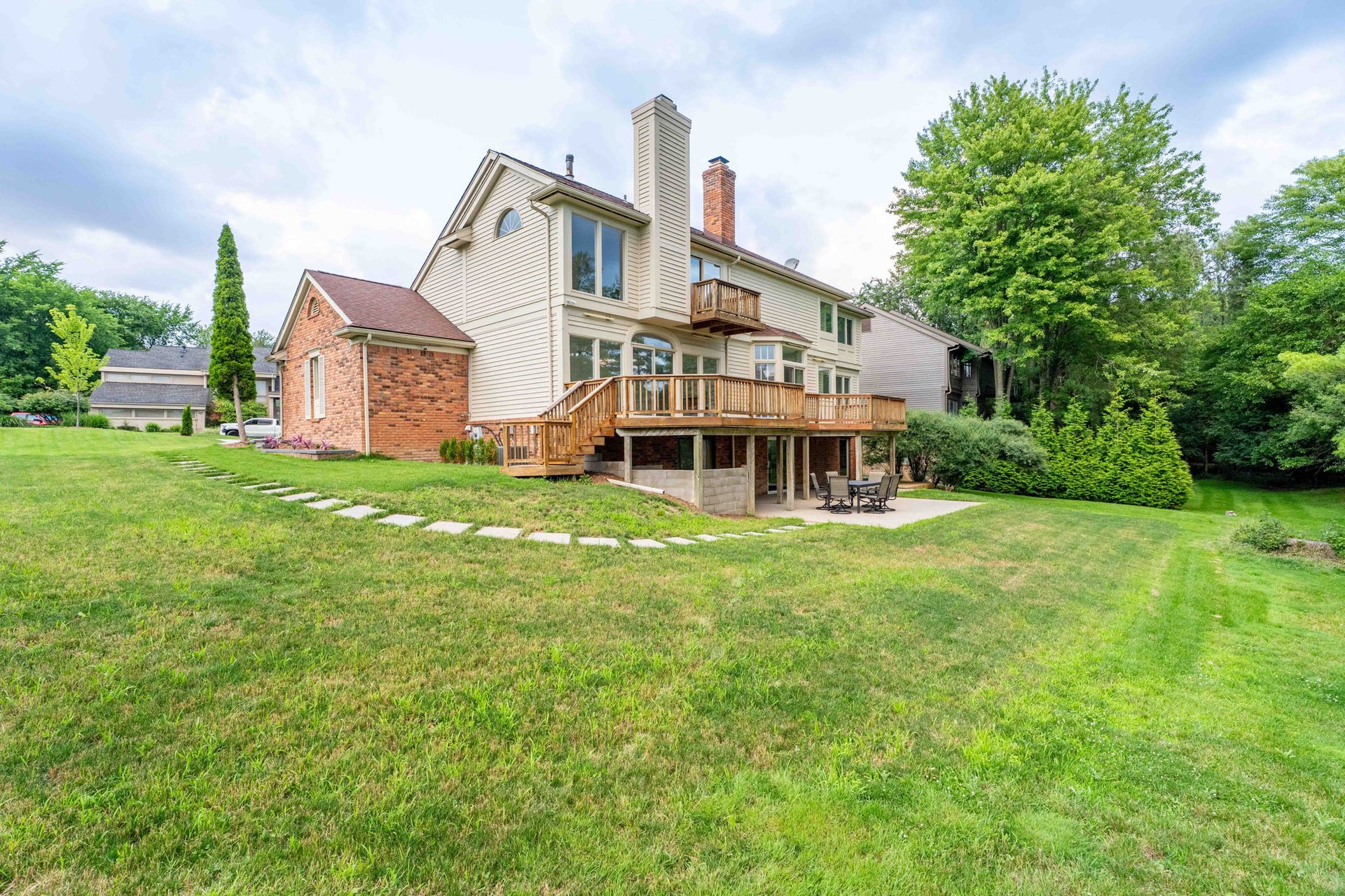 4802 Panorama Circle
