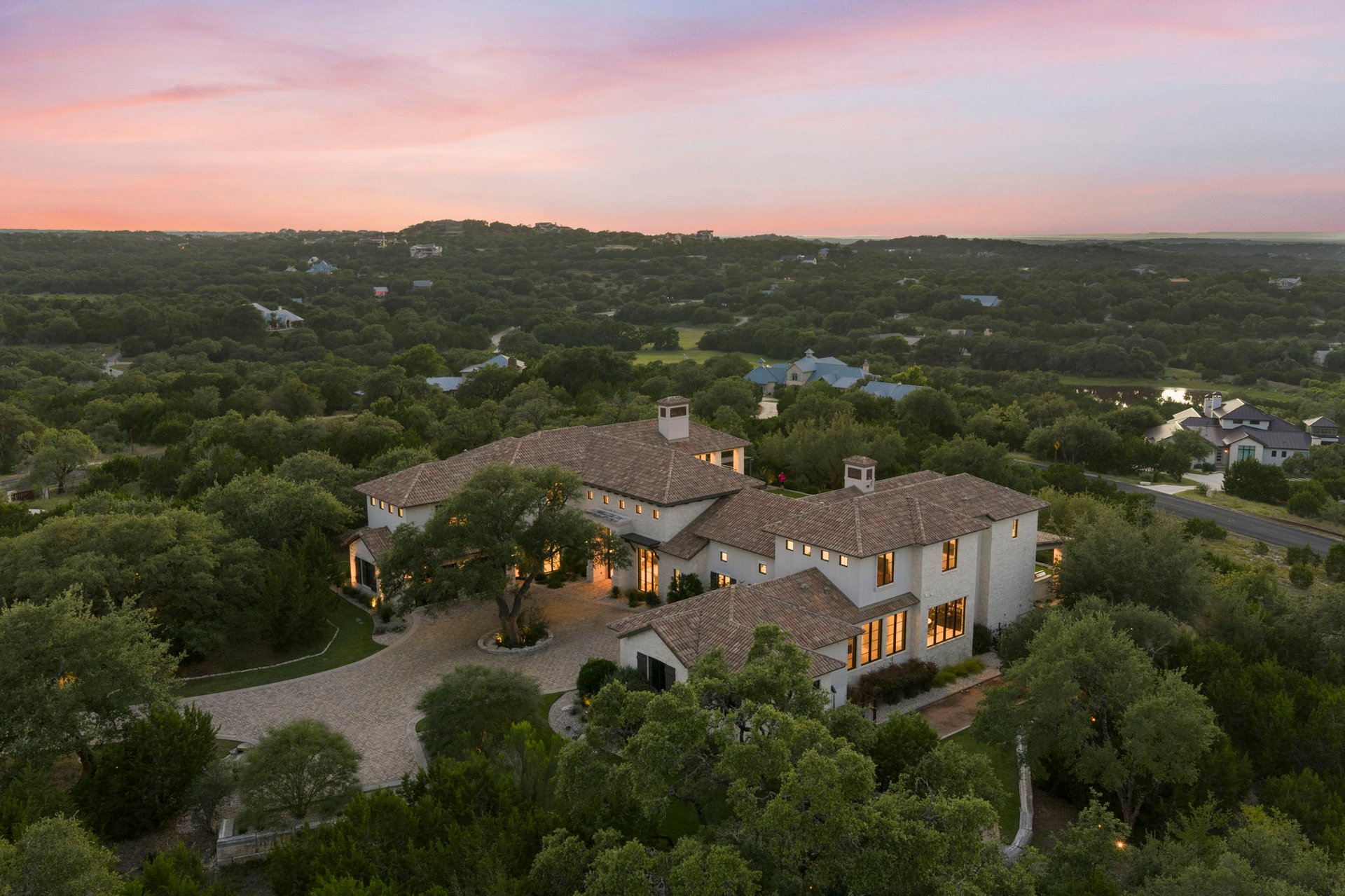 The Estate on Indian Bluff