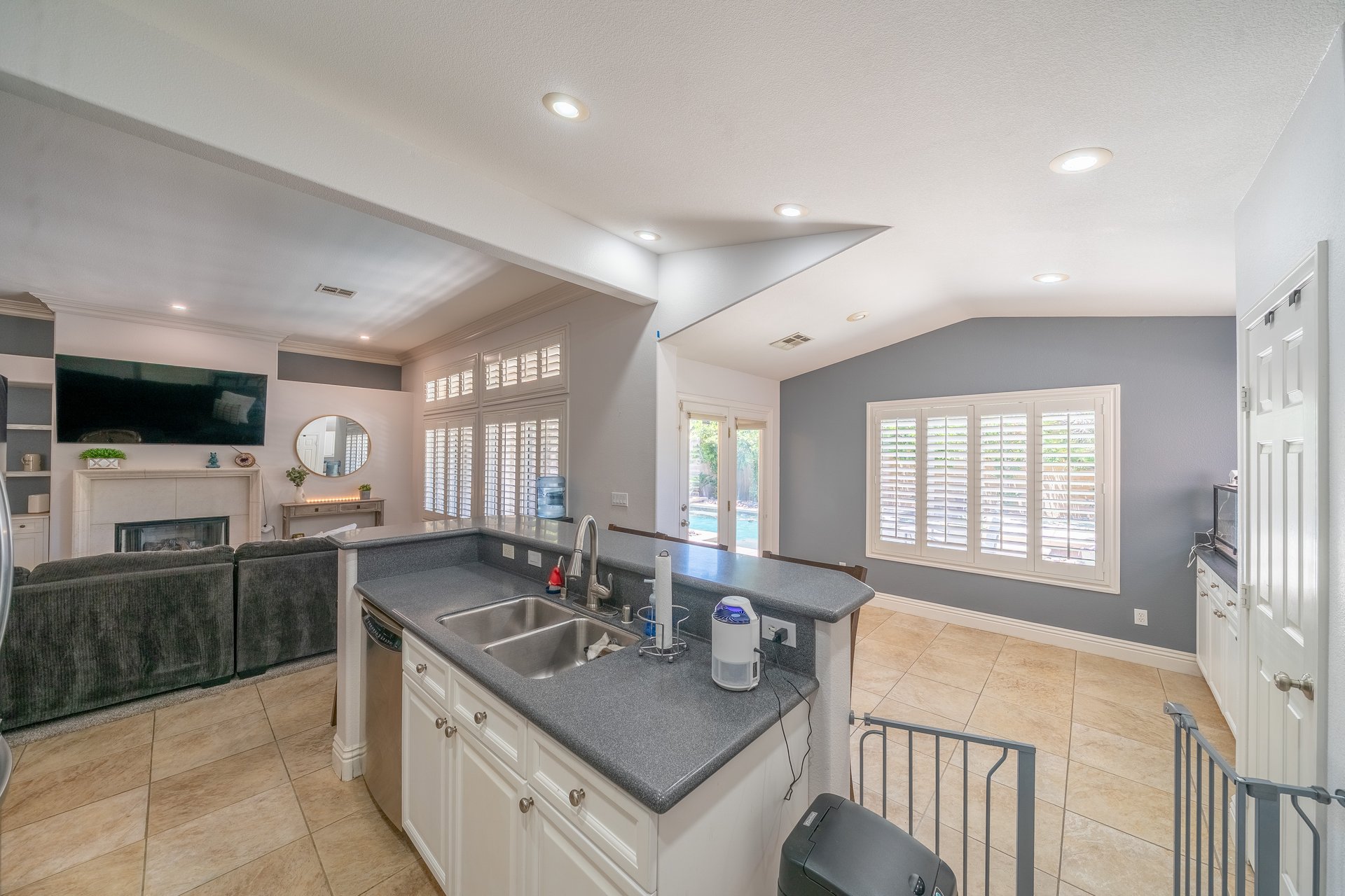 7781 Osage Canyon