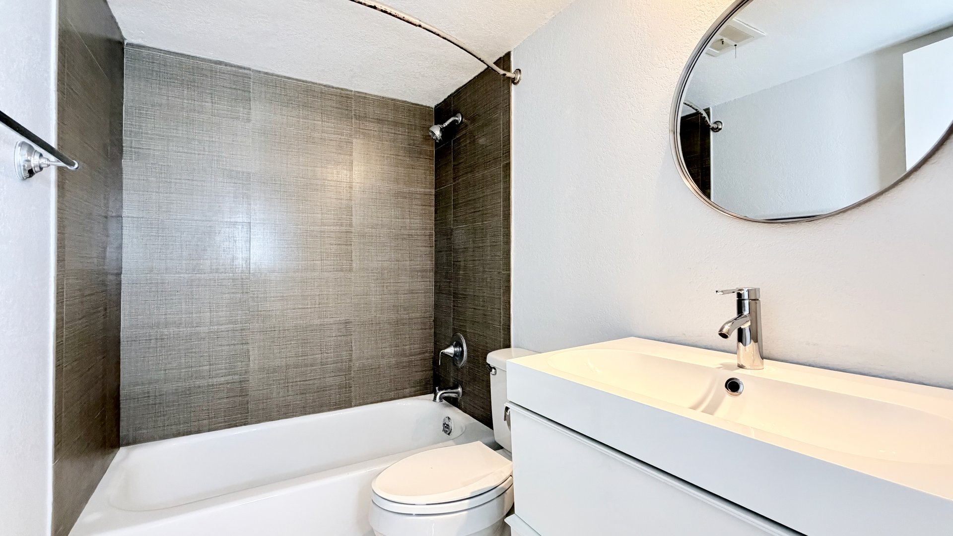 Two-Bedroom Downstairs End-Unit at Aragon Condos Winter Park