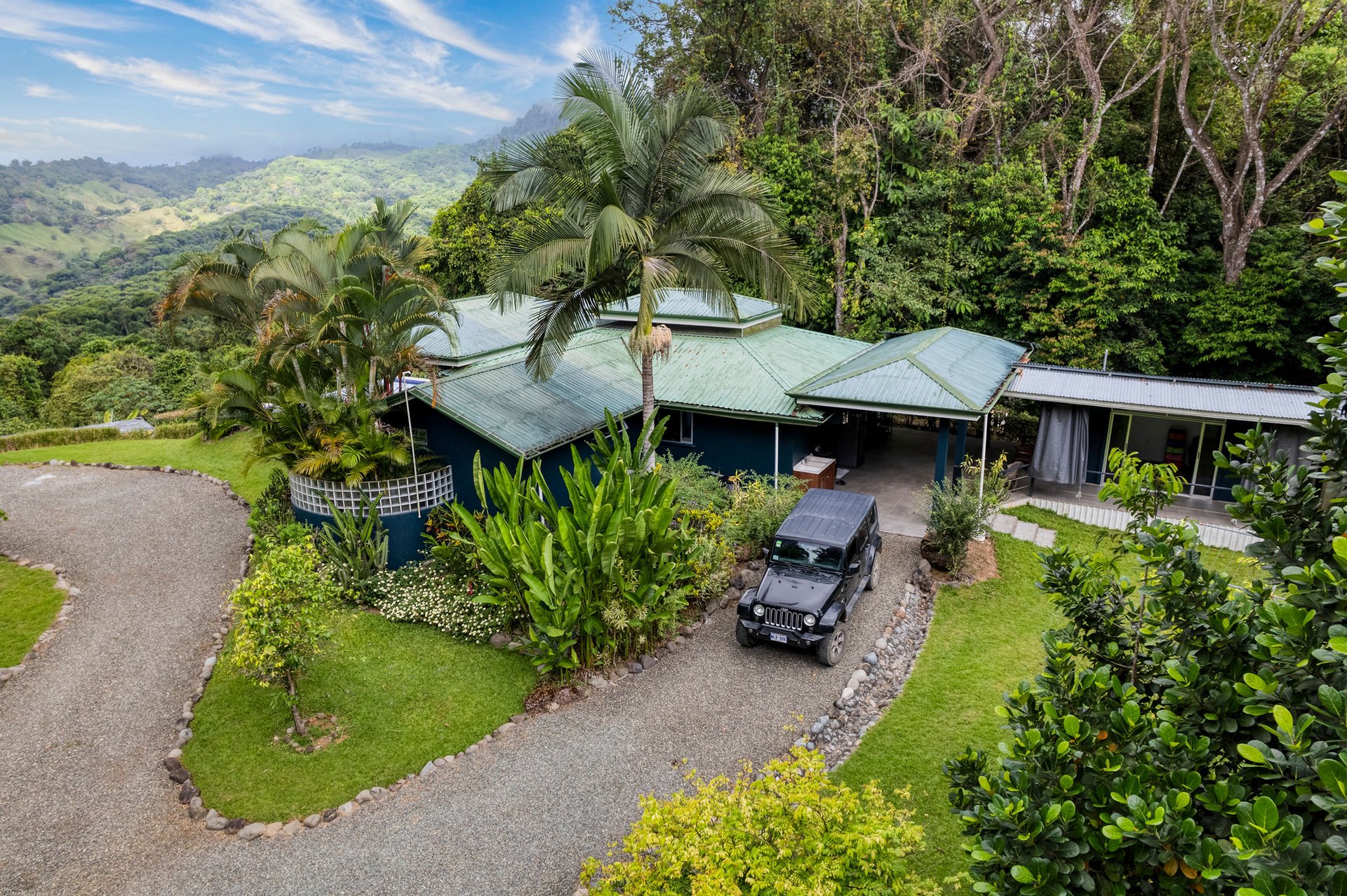 CASA TORTUGA – LAGUNAS OCEAN, MOUNTAIN, AND SUNSET VIEW HOME