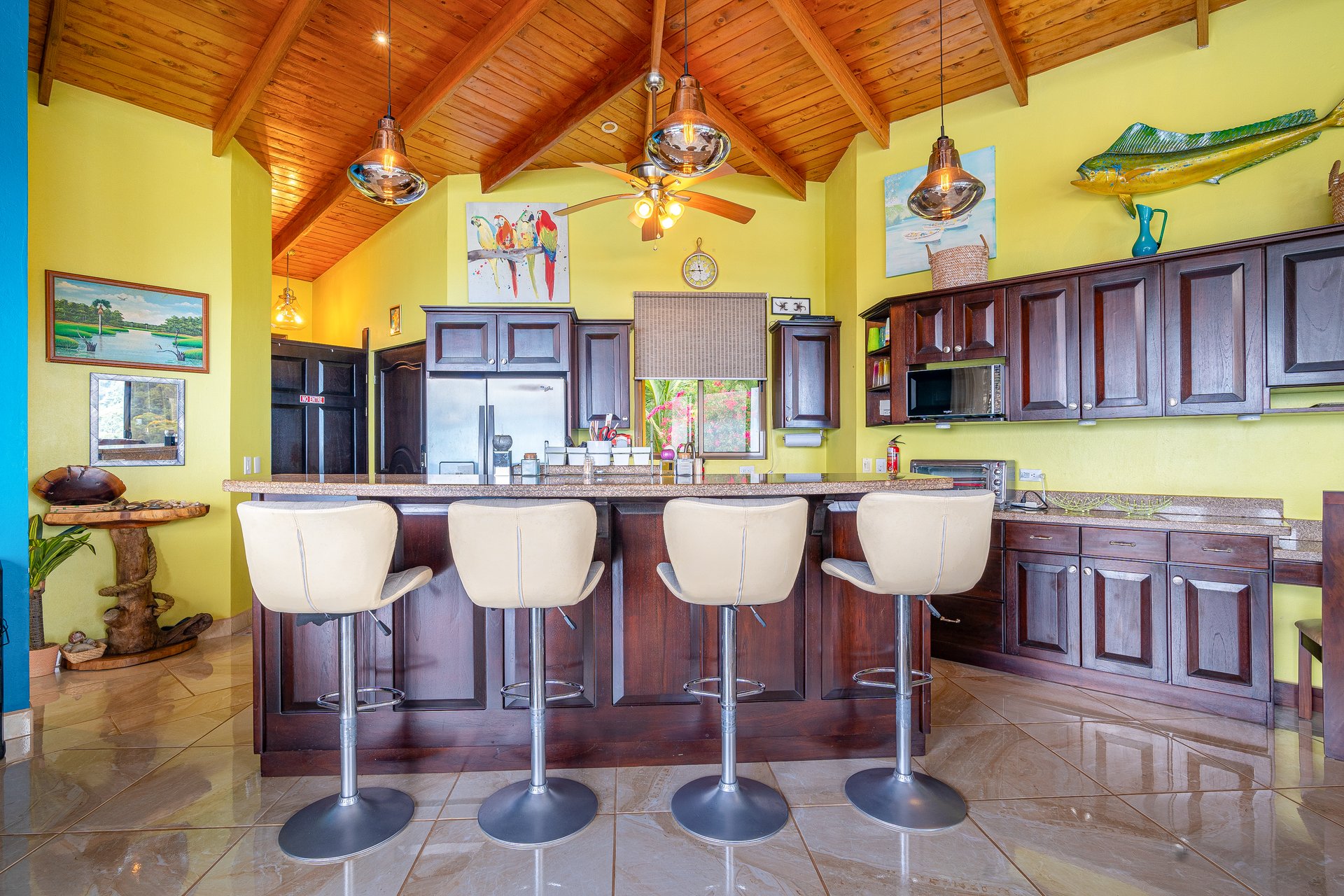 Luxury 4-Bed Villa with Ocean Views & Infinity Pool in Ojochal