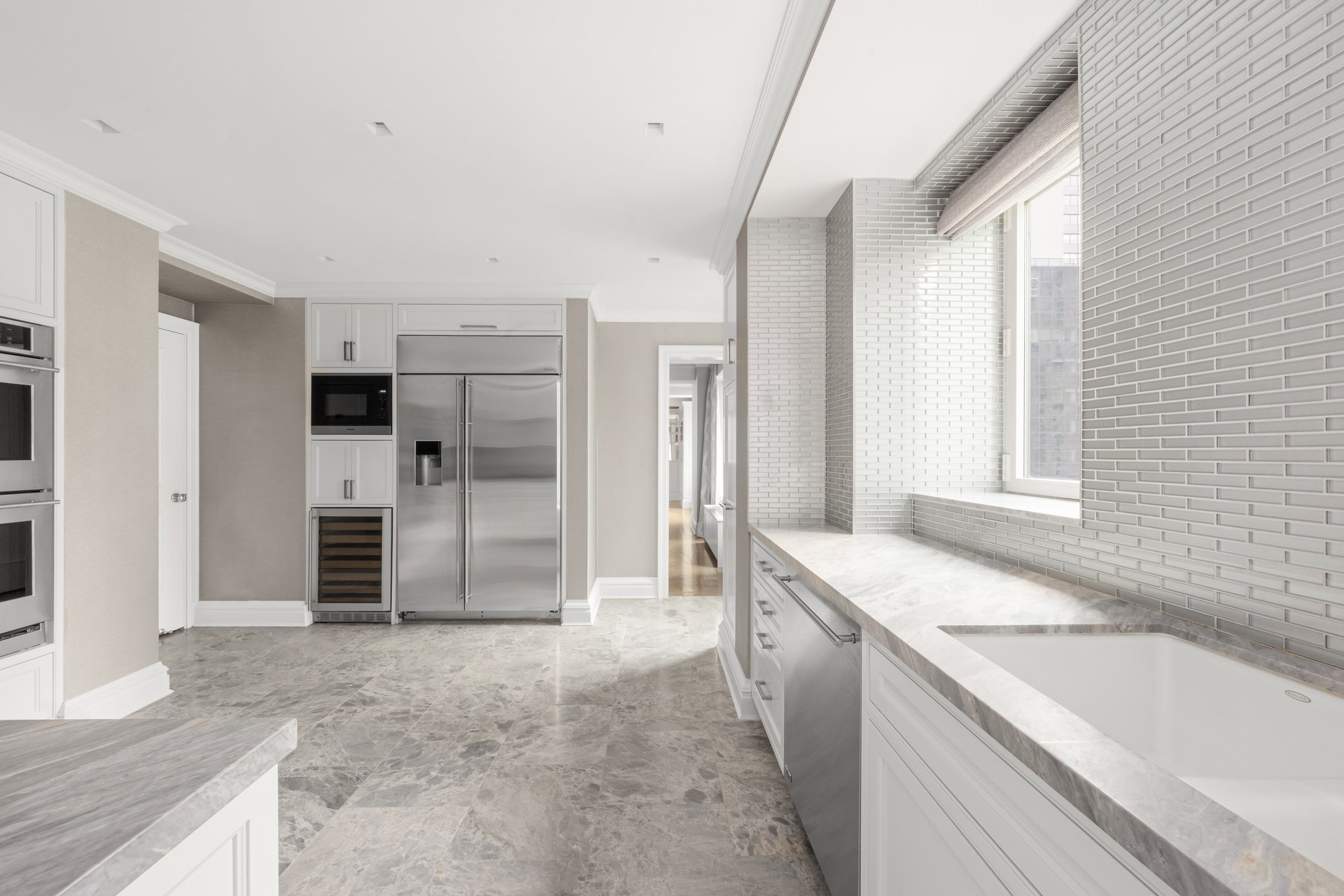 502 Park Avenue, PH27