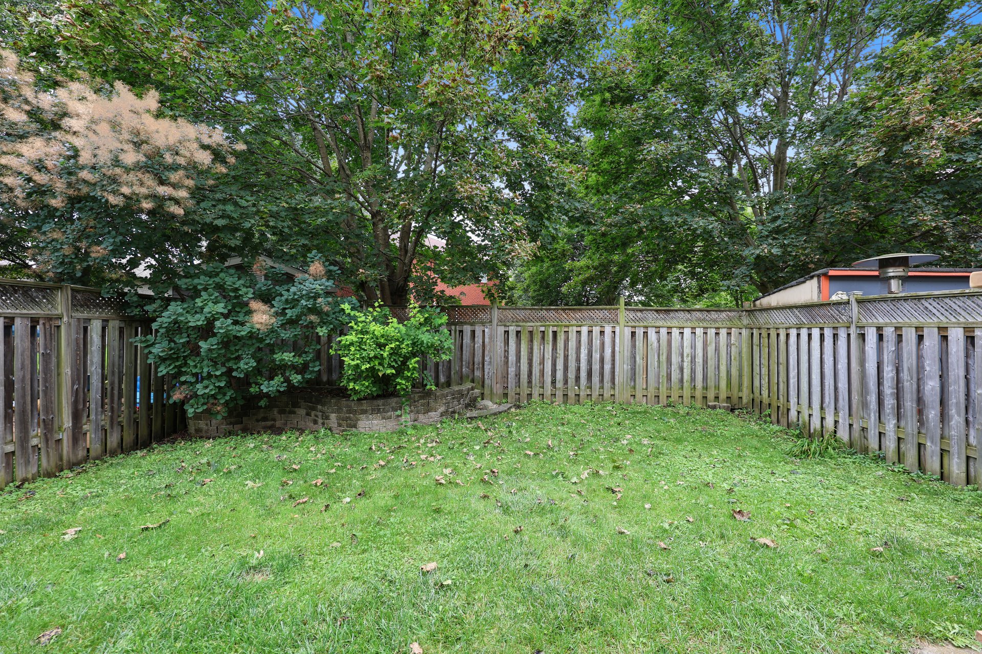 37 Rainbow Ct