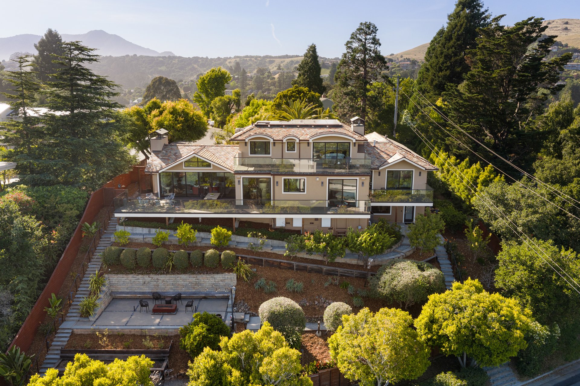 Stunning View Residence Built in 2015