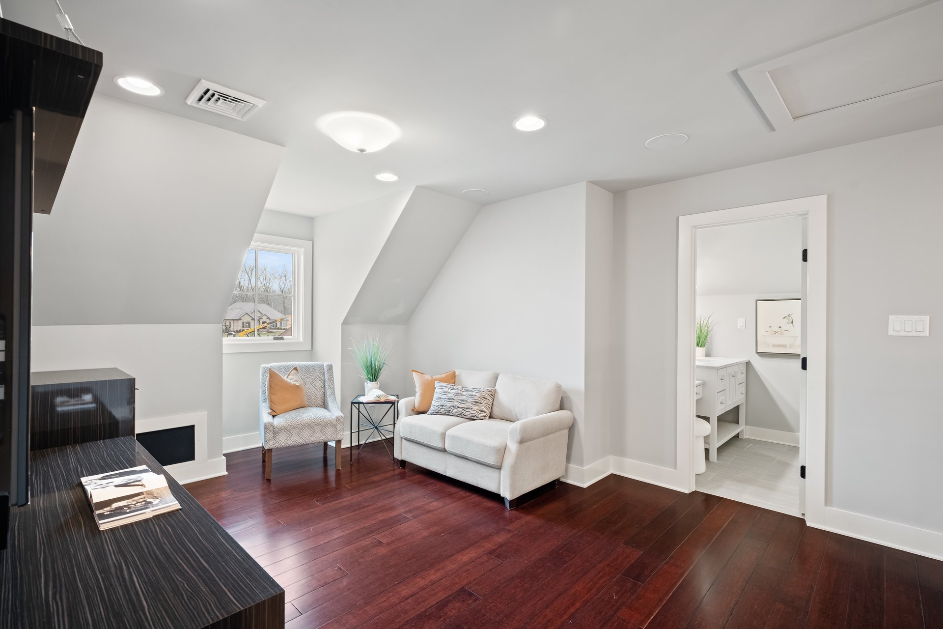 2687 Avenue Du Vlg
