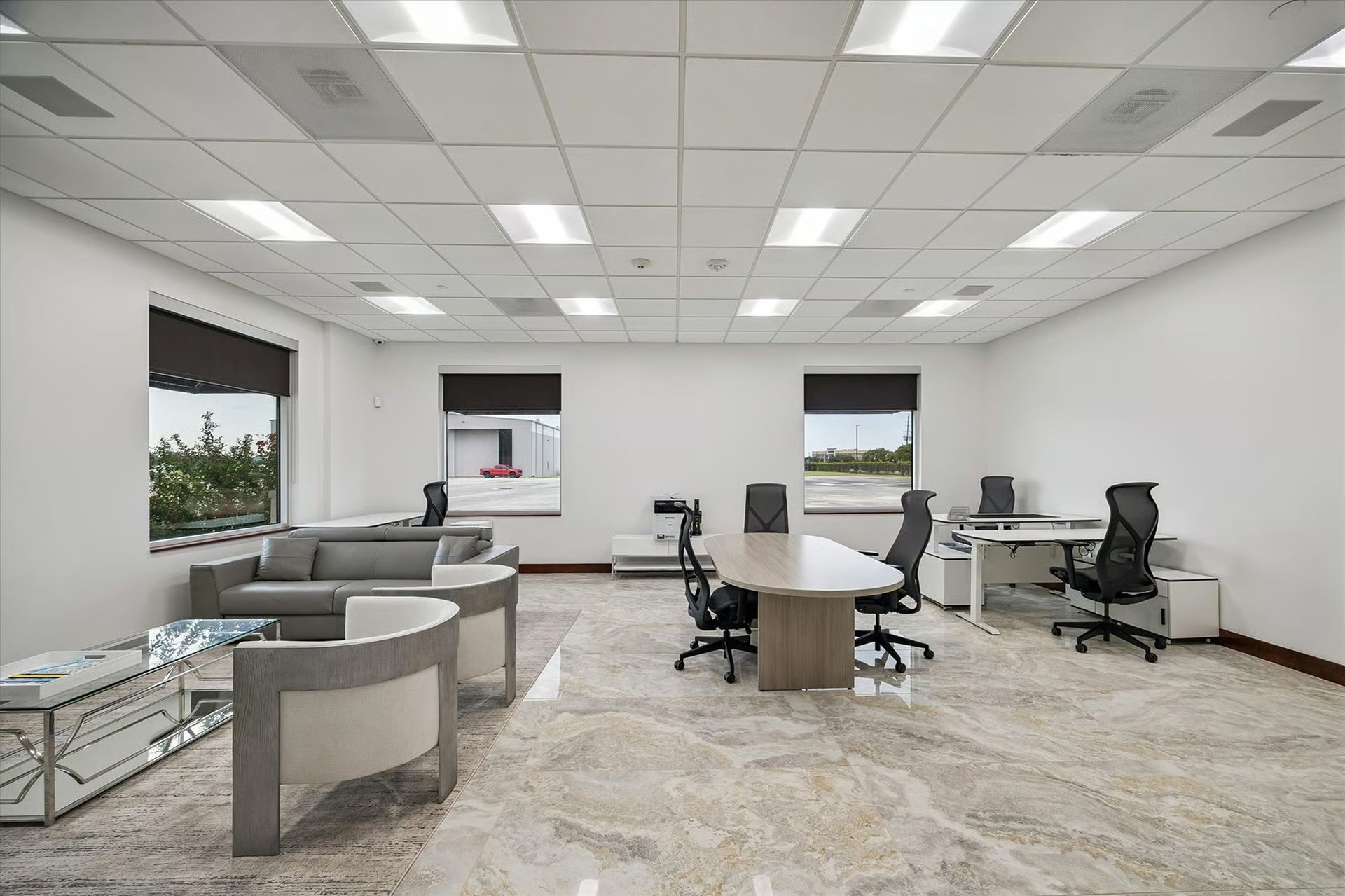 Hangar + Office - Sugar Land Regional Airport (KSGR)