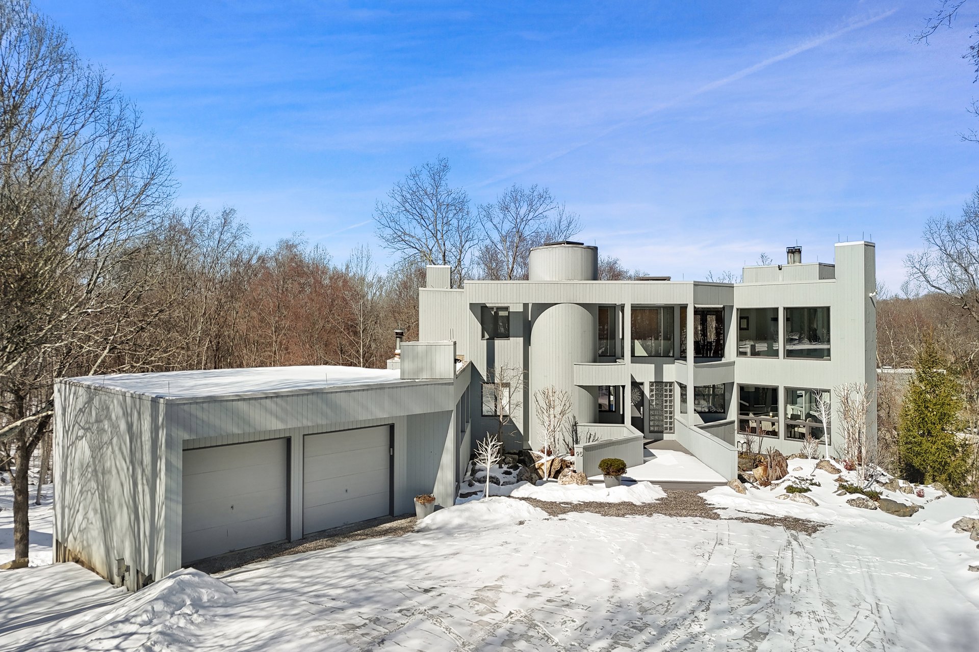 95 Oliver Road