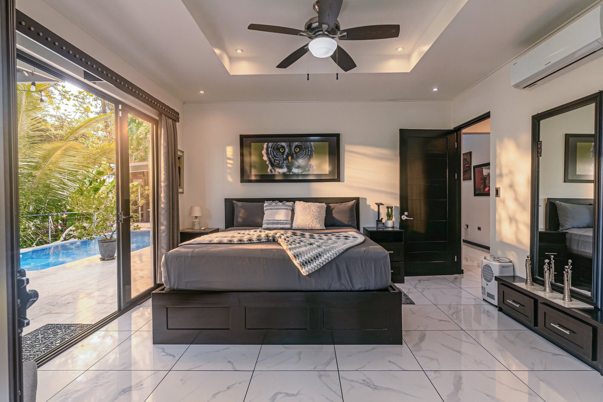 Charming 2 Bedroom Home + Studio located in heart of Uvita 