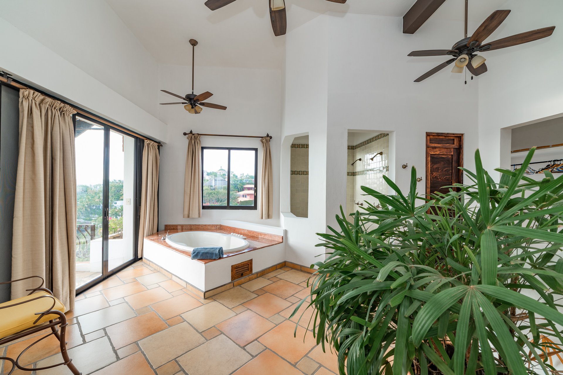 5 Bedroom, Single Family Home, Villa Encantada 