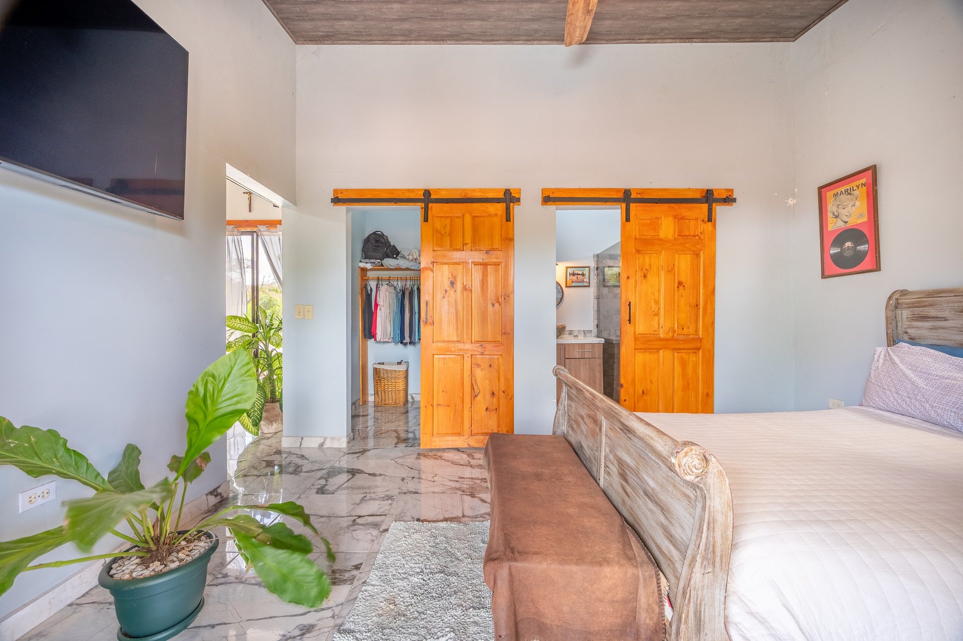 Casa Jaramillo | Eco-Friendly Property with Guest Studio & Solar Power – Near Tamarindo