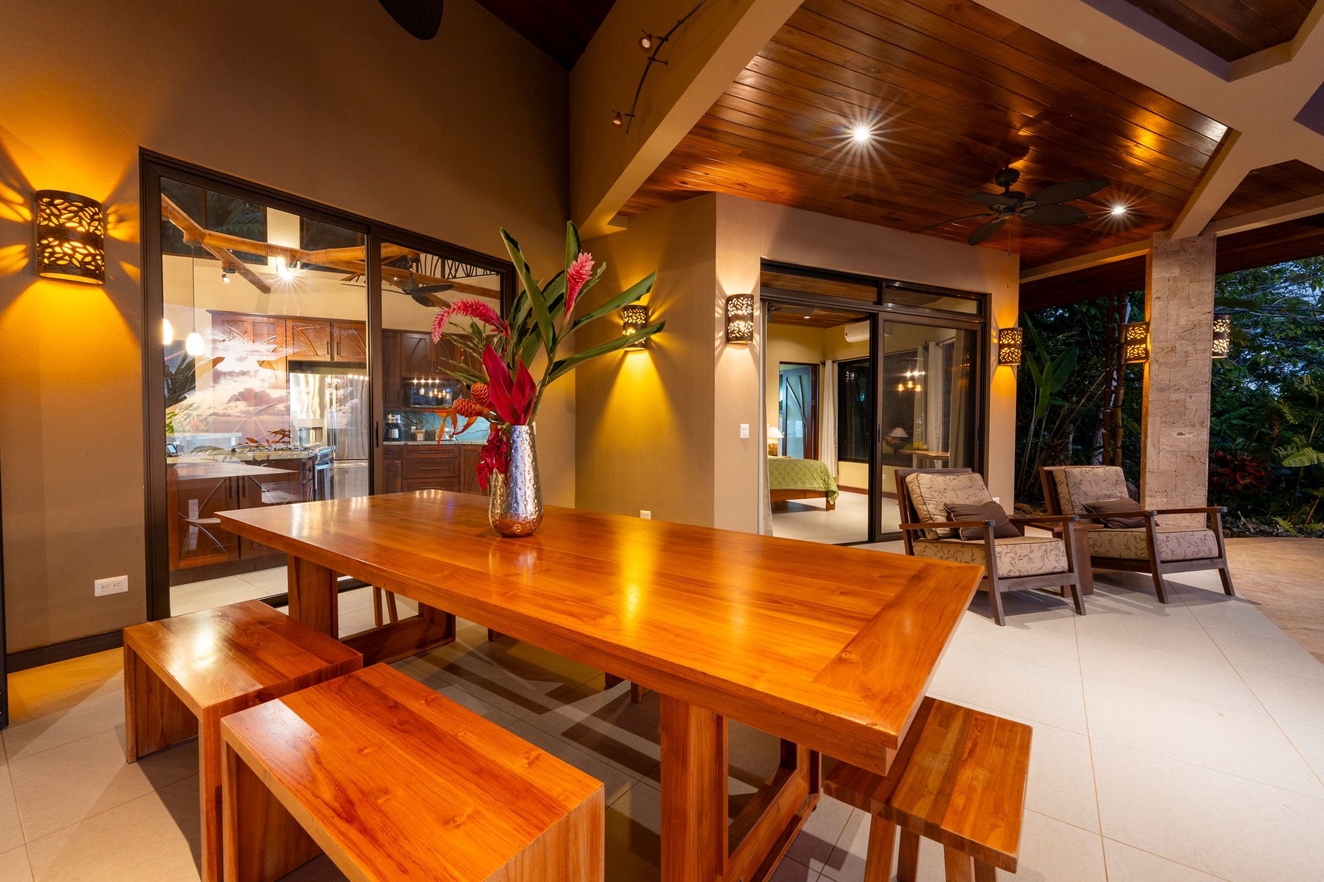 Casa Bambú – LUXURY 5 BEDROOM ESTATE WITH EXCEPTIONAL OCEAN VIEWS