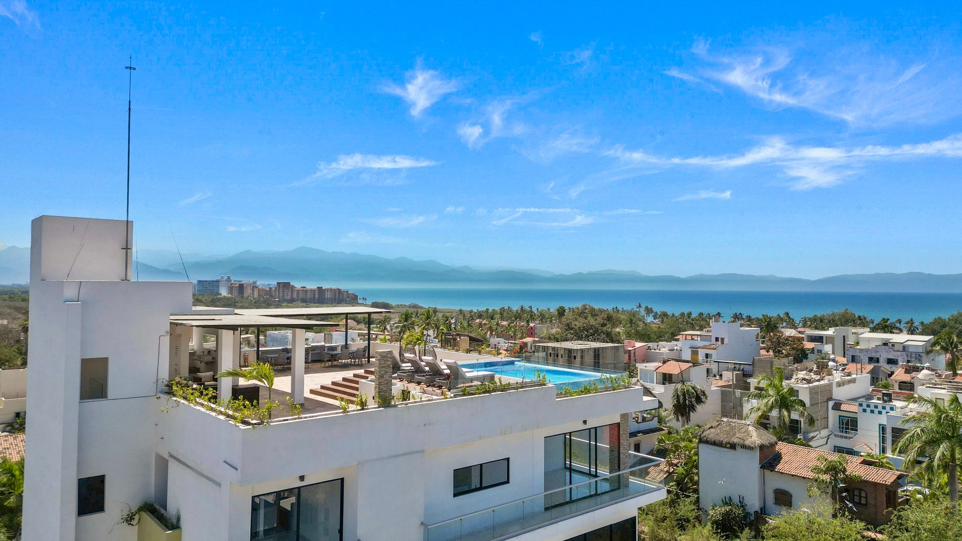 FOR RENT ✨ Modern Bucerías Getaway | Golden Zone | Walk to Beach | Pool ✨