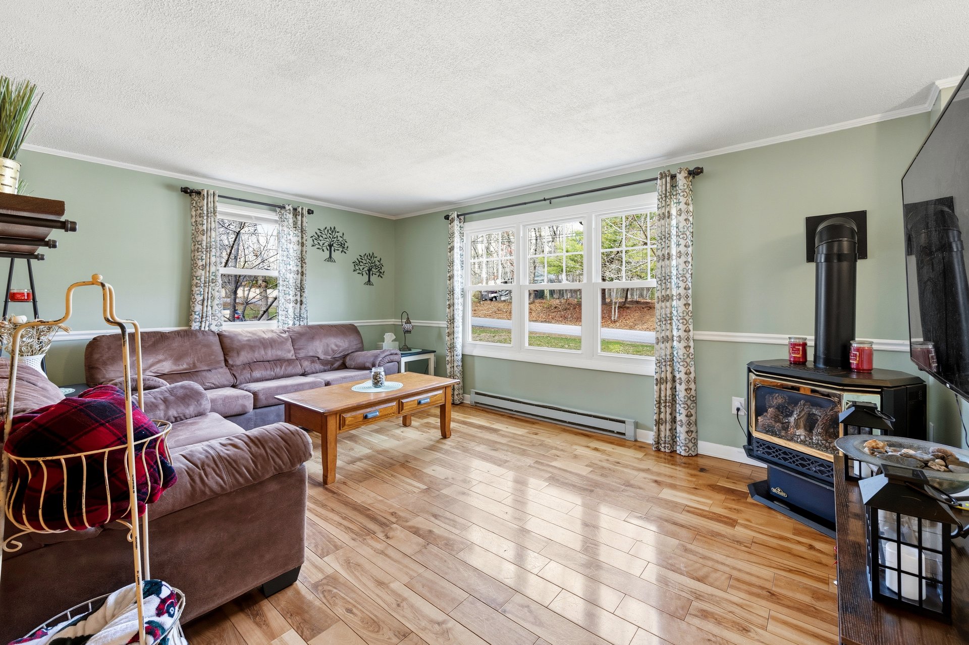 134 Ell Pond Road