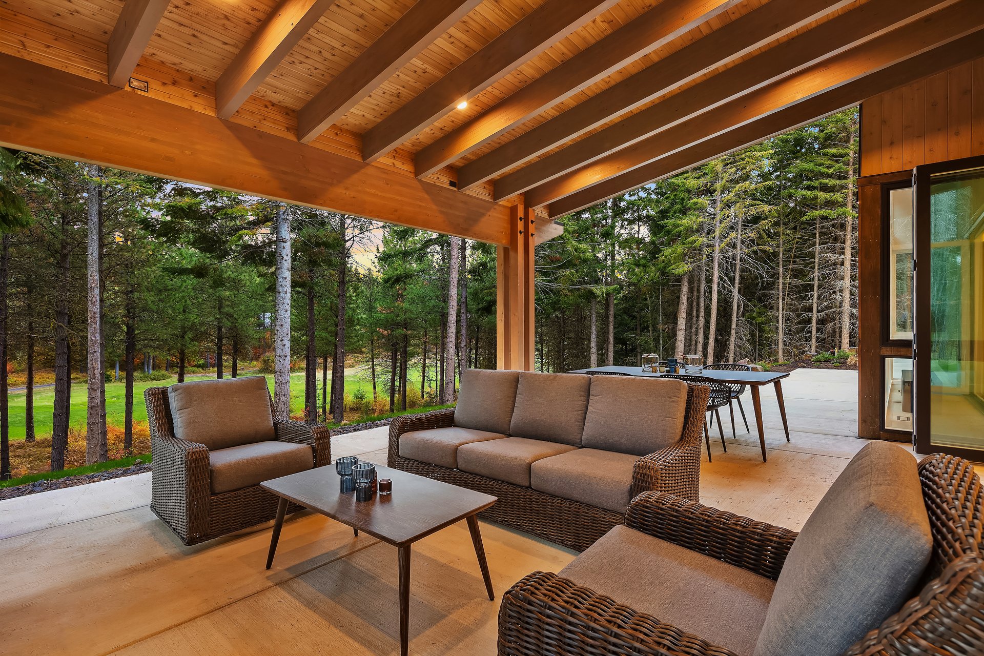 1130 Ruby King Loop