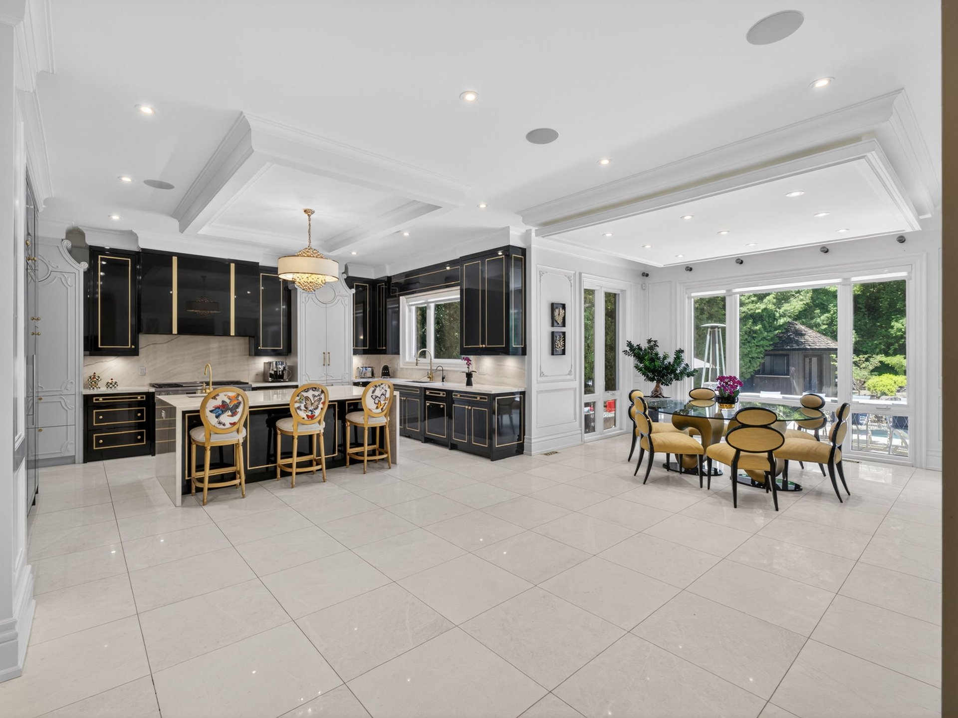 A Rare Ravine Estate