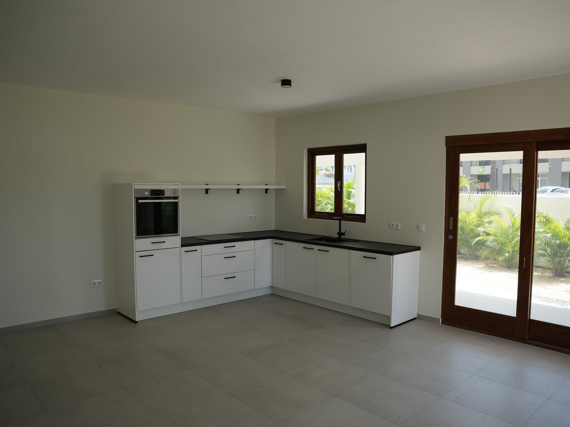 Vredenberg Village Resort Unit 2.10