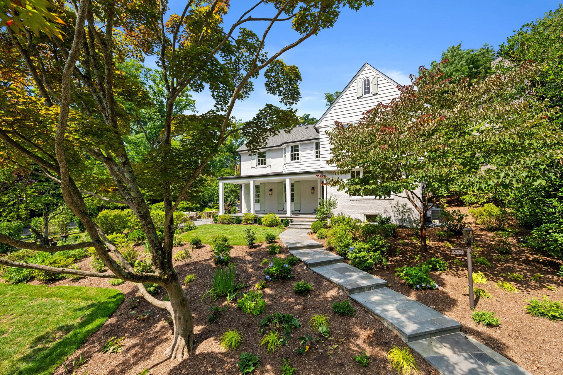 2900 Glover Dr, NW