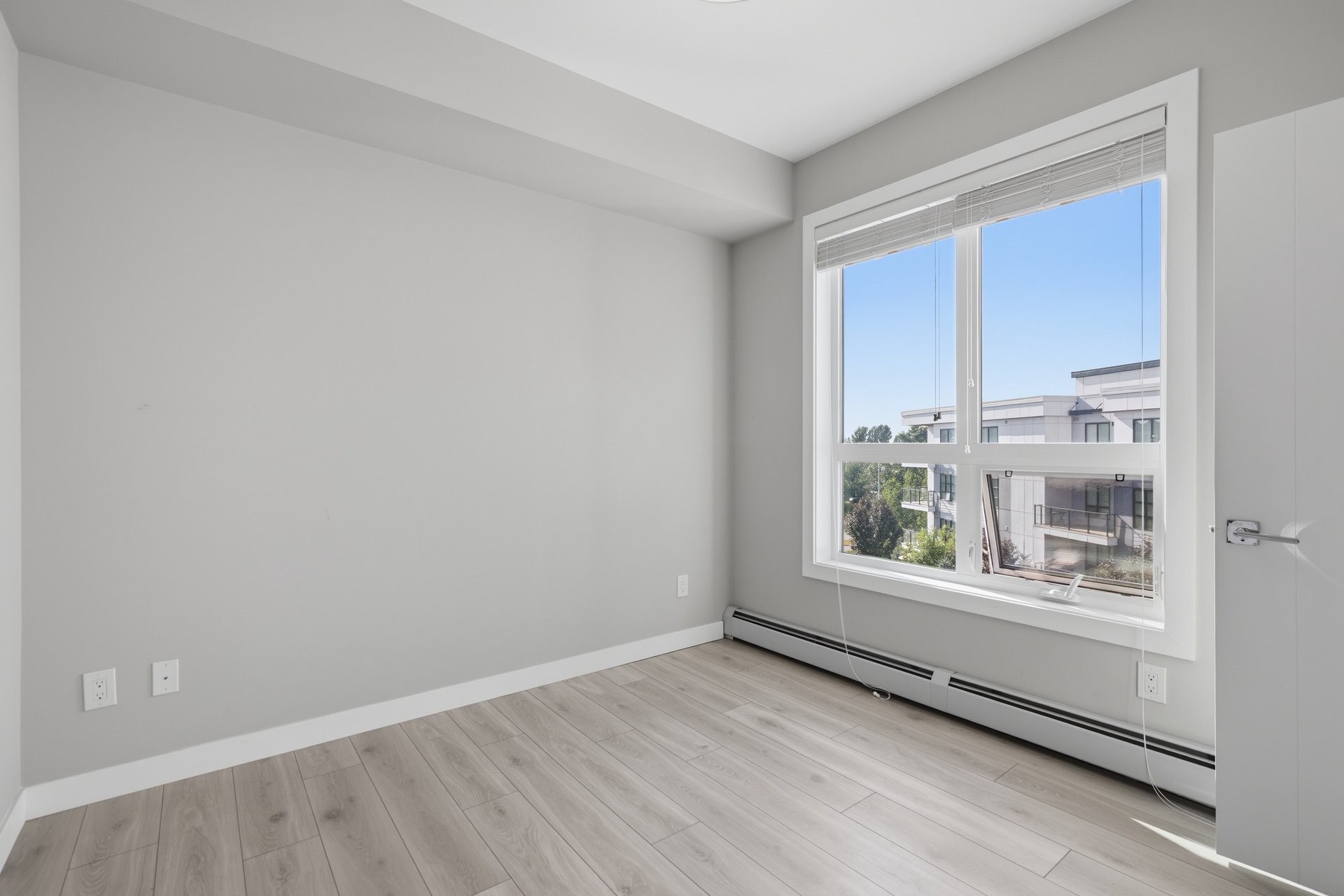 383 Smith Street NW Unit: 402