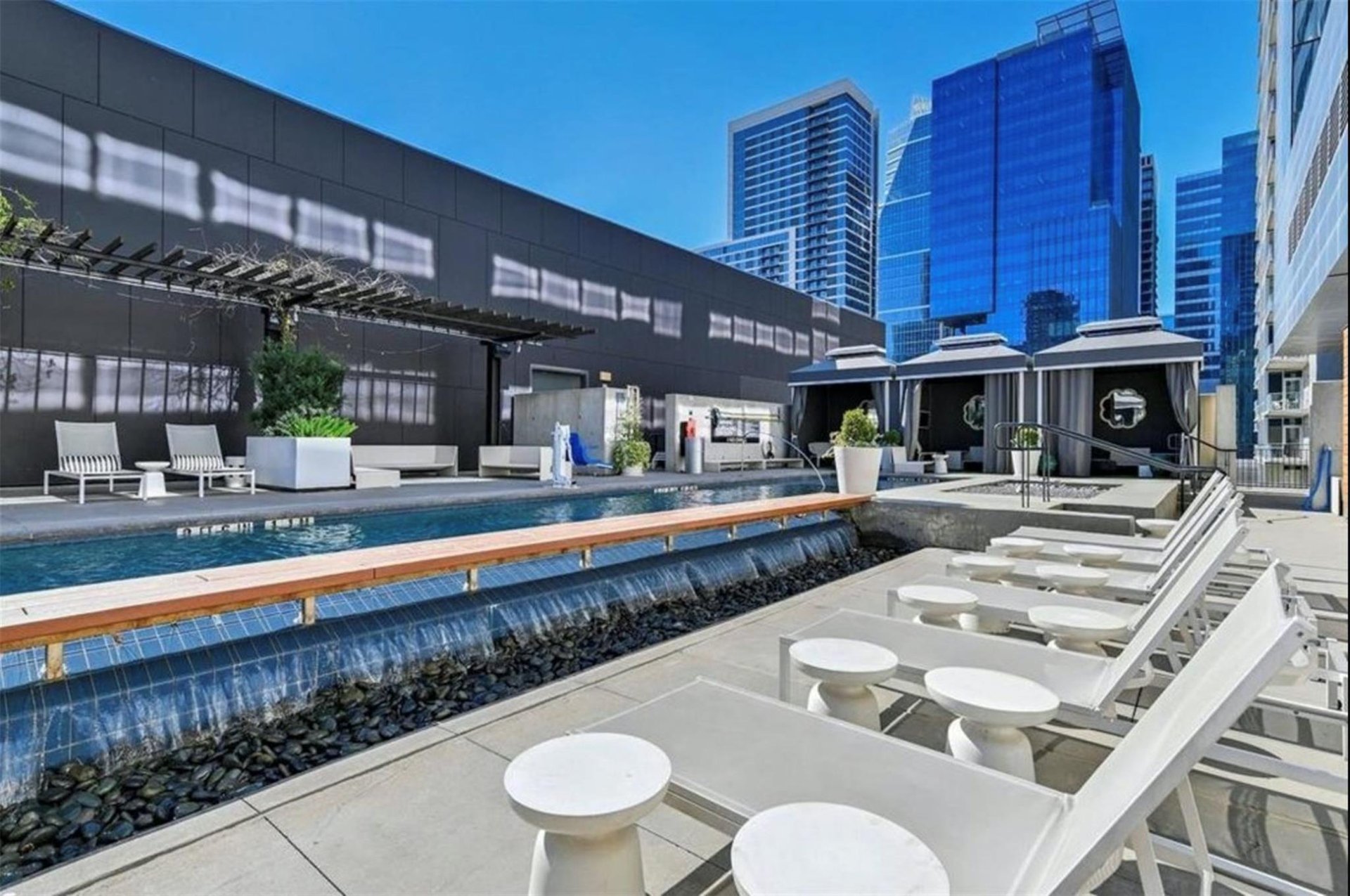 210 Lavaca Street #3209