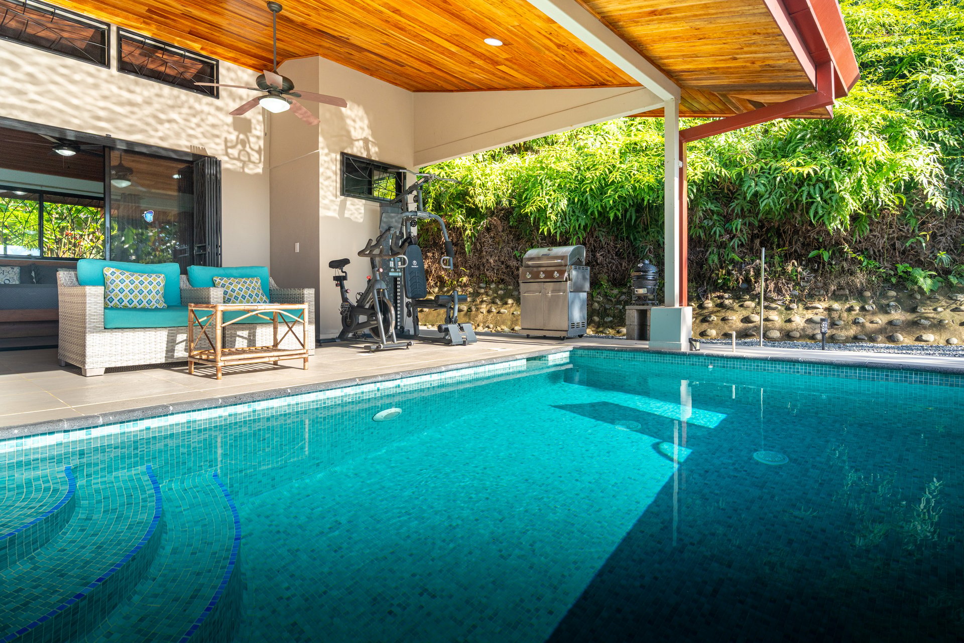 Casa Sea Breeze- Spectacular Ocean-View Home and Guest Villa in Prime Ojochal Location